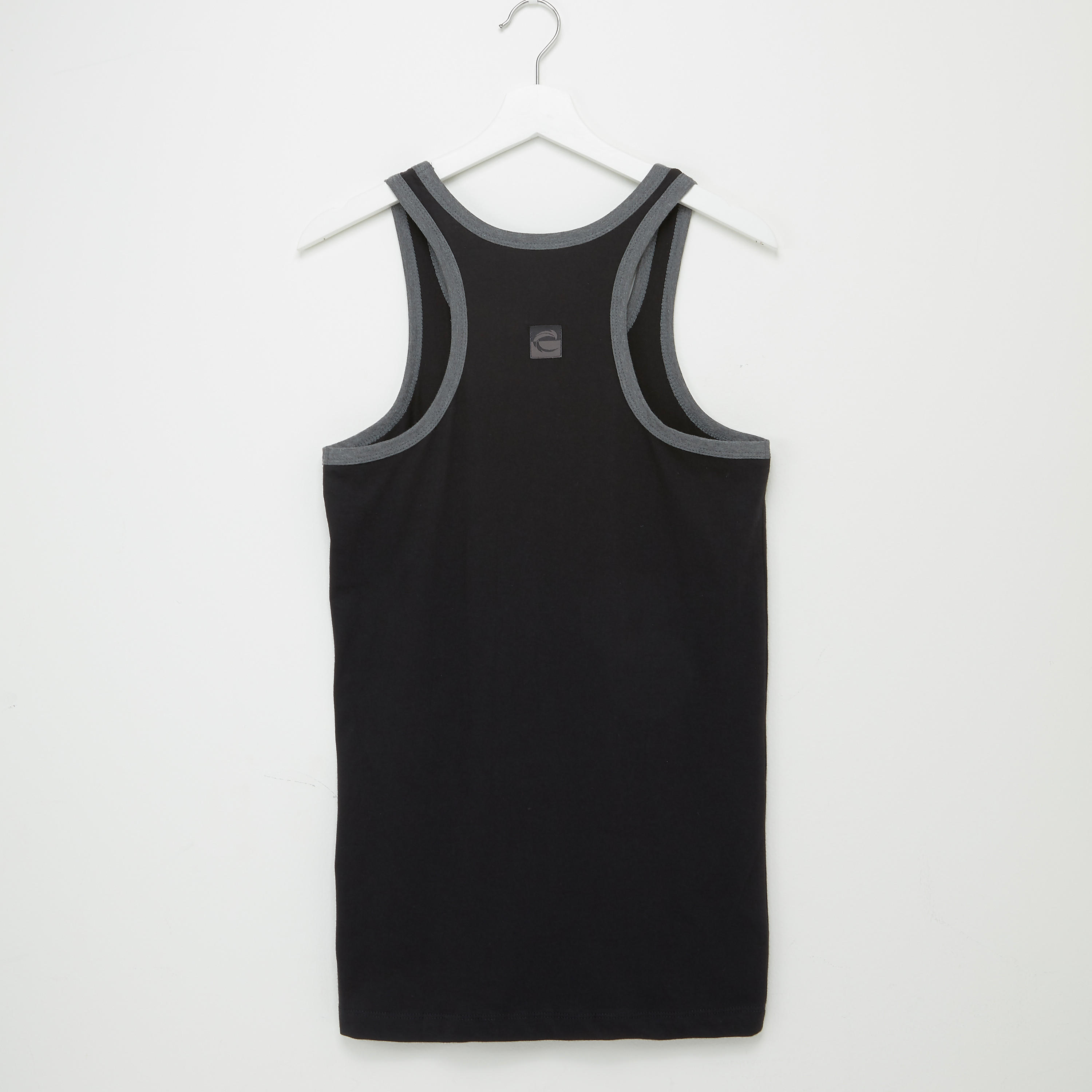 فيست دون أكمام بياقة عميقة-men-clothing-tshirtsandpolos-vests-image-3