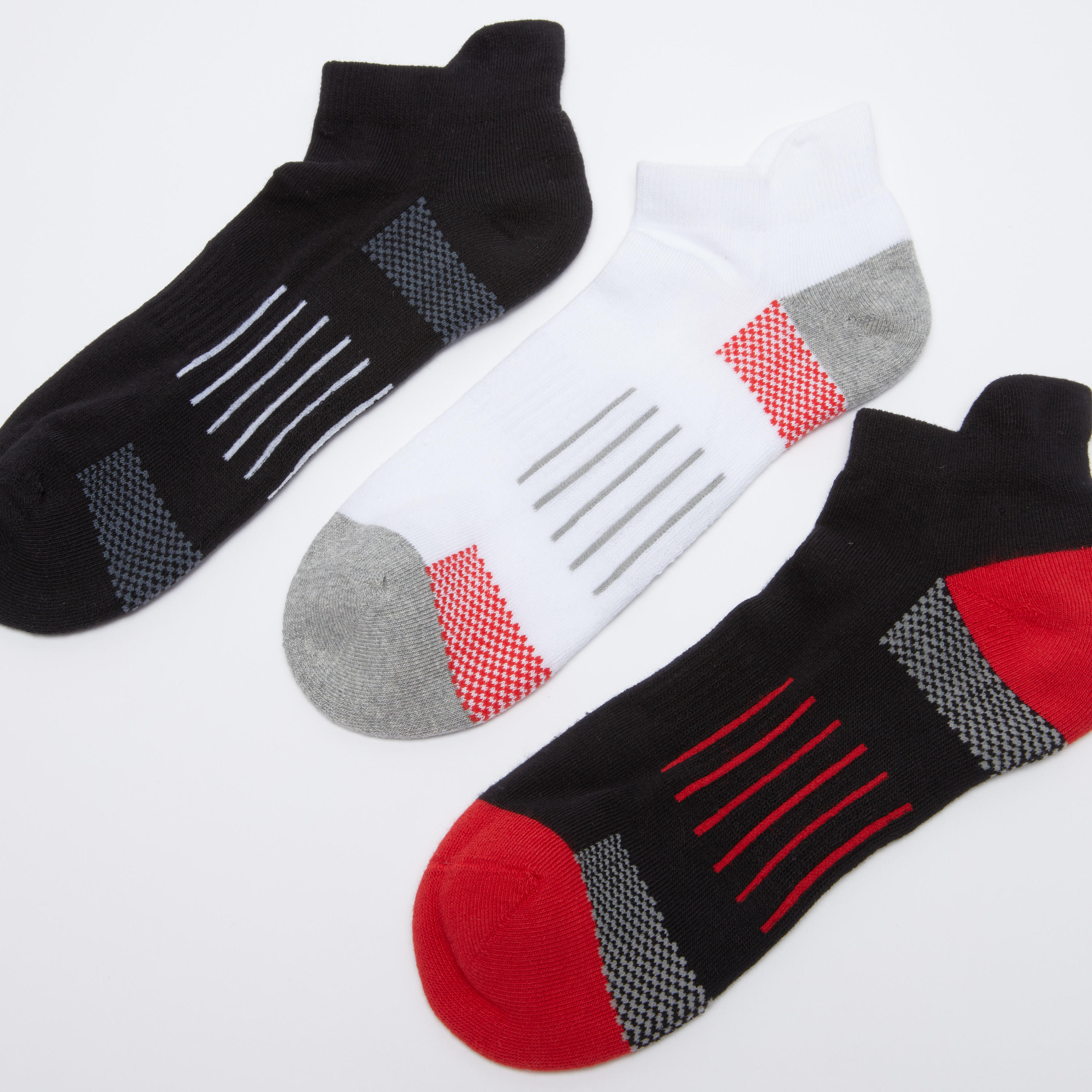 جوارب مضلّعة بطول الكاحل - طقم من 3 أزواج-men-socks-image-3