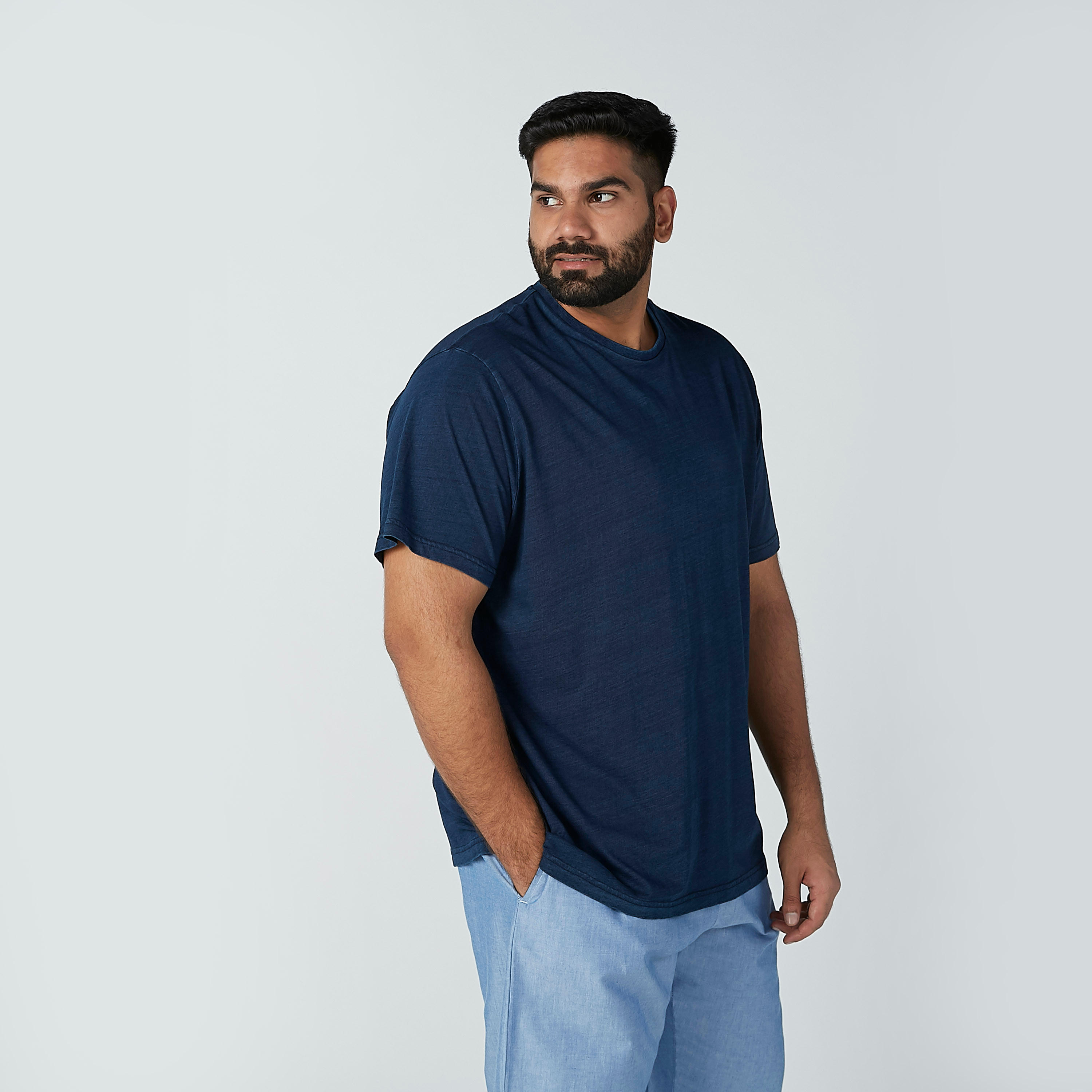 طقم بنطال بيجاما بجيوب وتيشيرت سادة-men-clothing-nightwear-sets-image-1