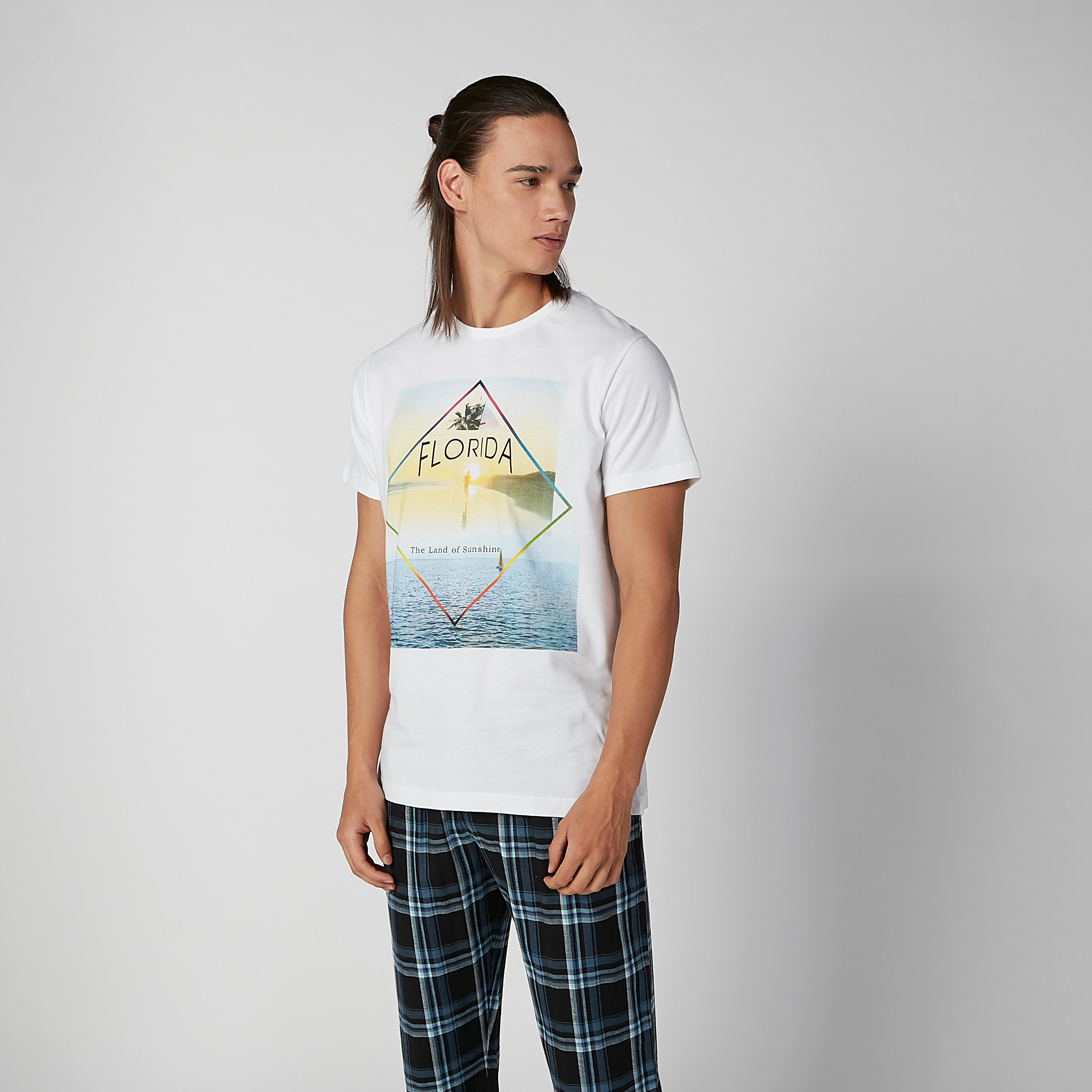 Printed Round Neck T-shirt and Chequered Pyjama Set-men-clothing-nightwear-sets-image-3