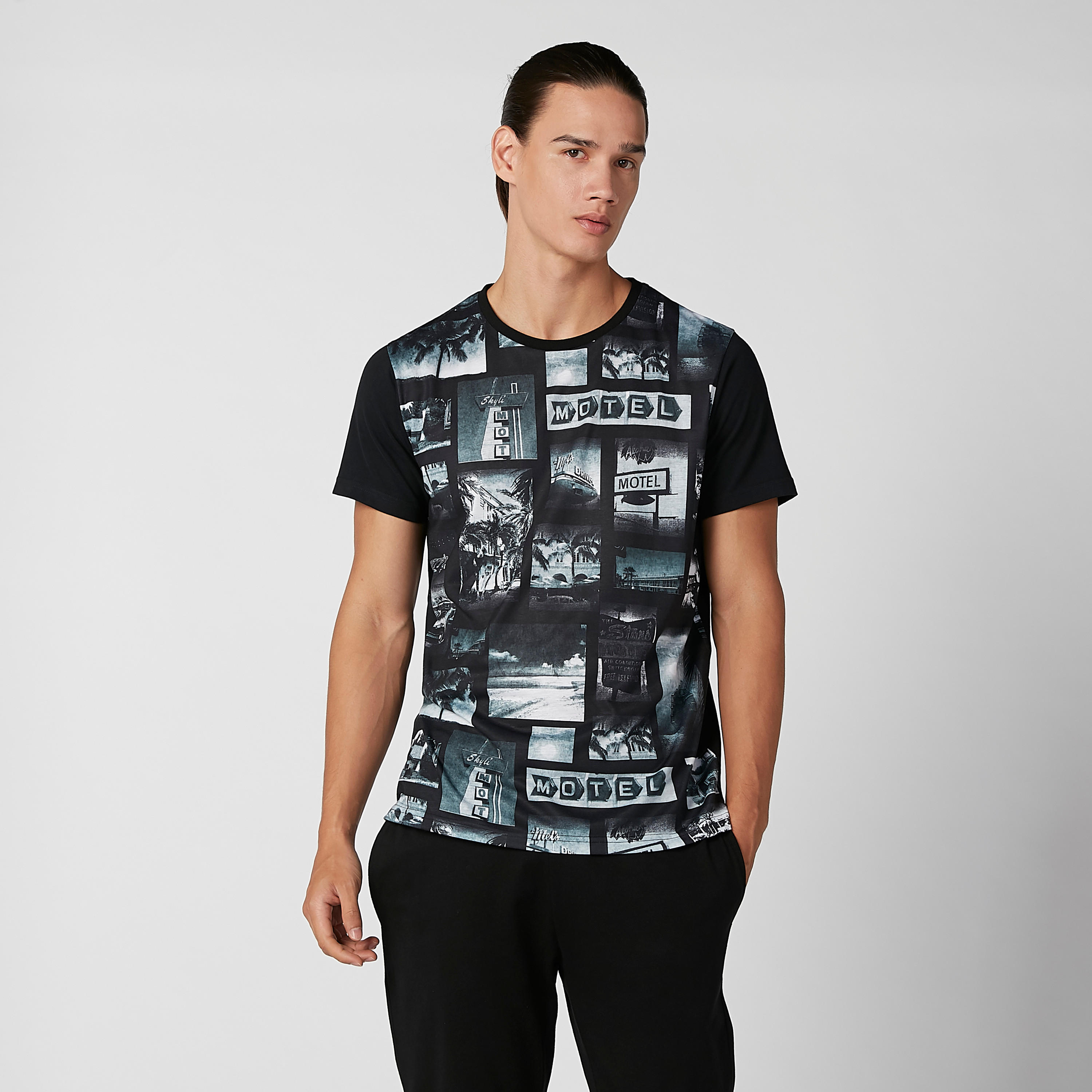 طقم بنطال بيجاما وتيشيرت بياقة مستديرة وطبعات جرافيك-men-clothing-nightwear-sets-image-2