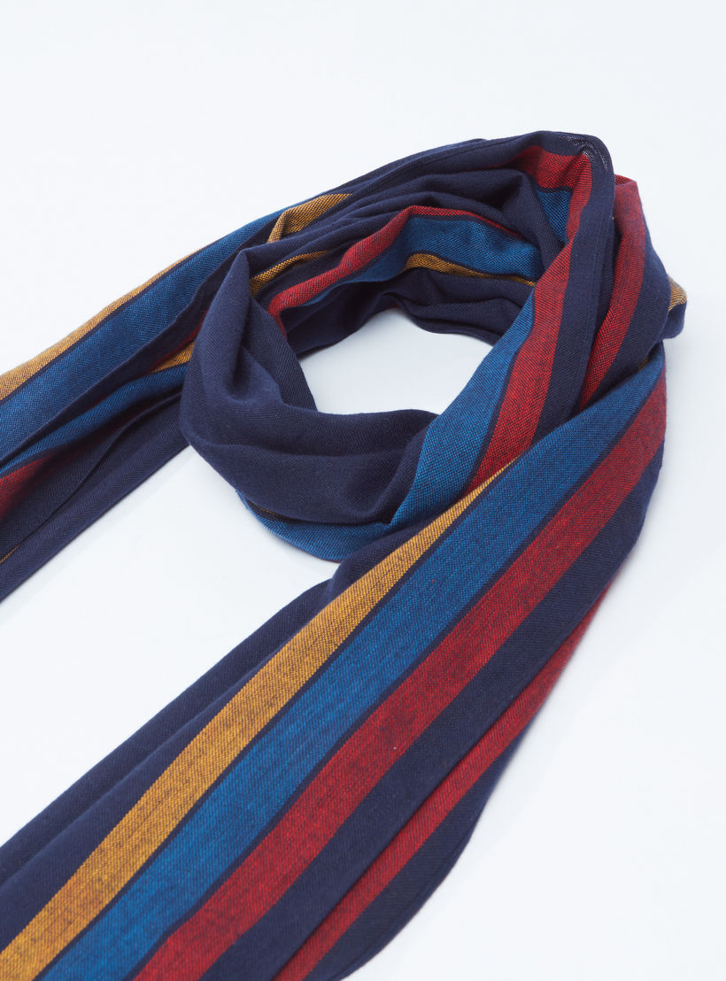 وشاح مقلّم مزيّن بشراشيب-women-clothingaccessories-scarves-image-3