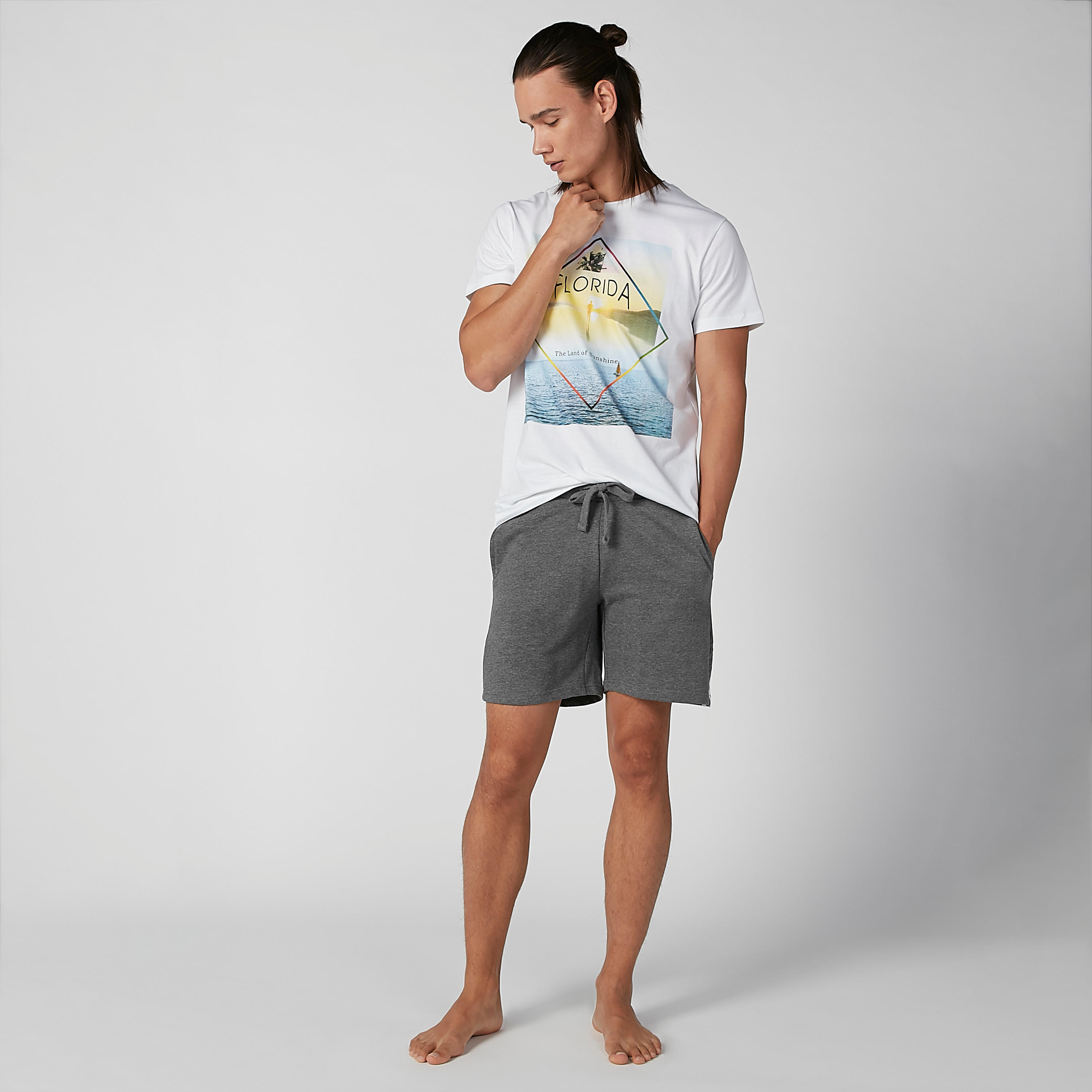 شورت سادة بجيوب وشريطة-men-clothing-bottoms-shorts-image-2