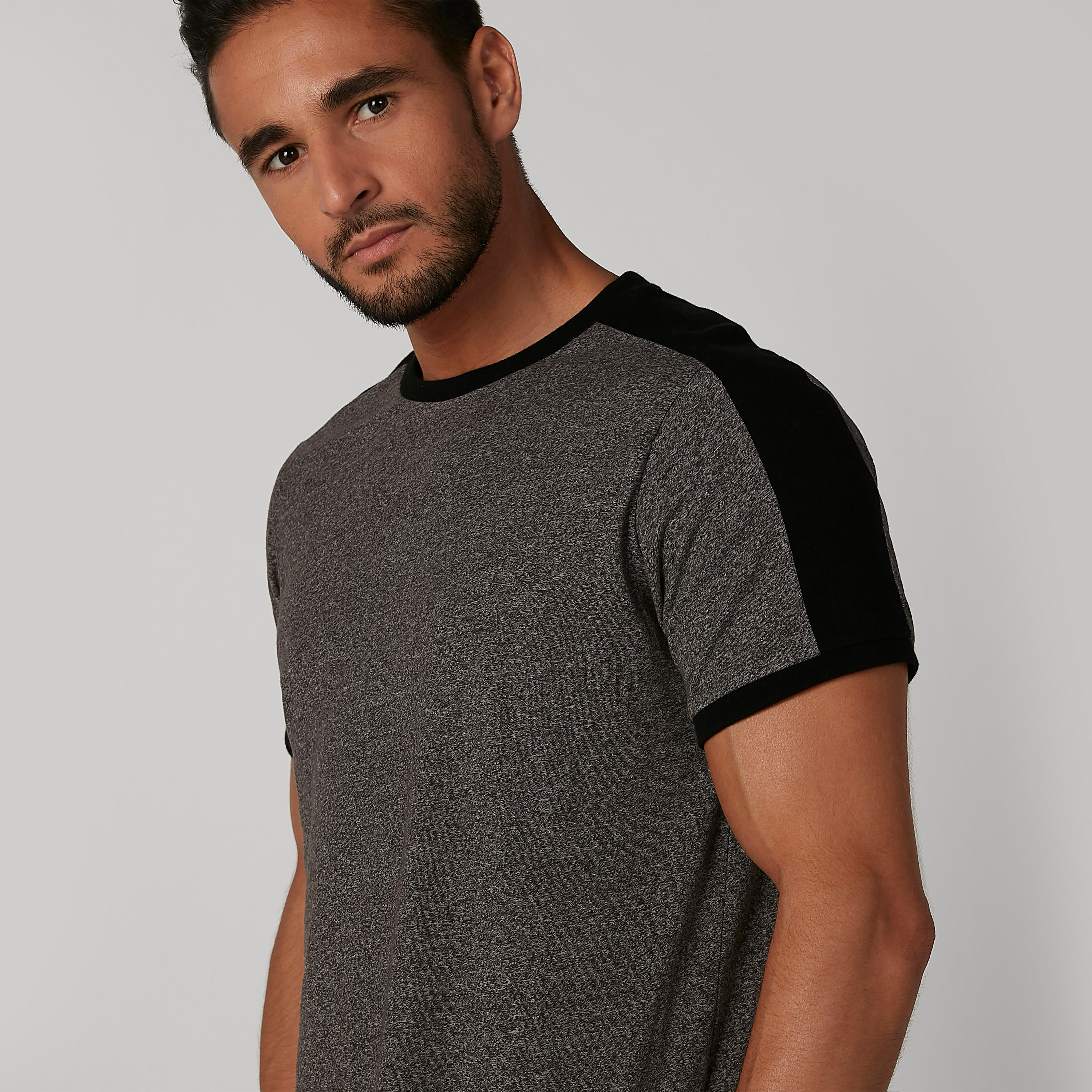 طقم بنطلون بيجاما وتيشيرت سادة بياقة مستديرة-men-clothing-nightwear-sets-image-2