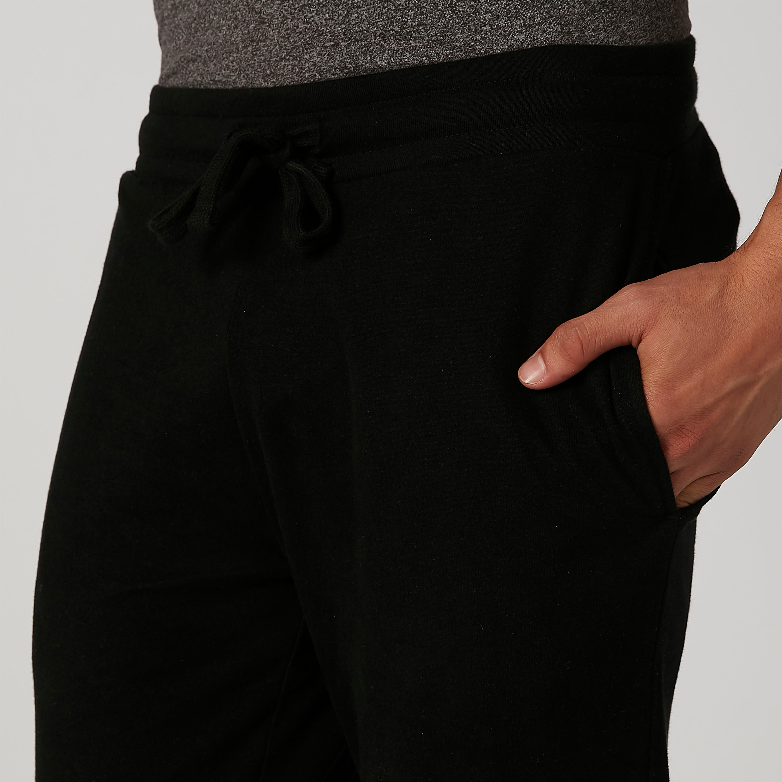 طقم بنطلون بيجاما وتيشيرت سادة بياقة مستديرة-men-clothing-nightwear-sets-image-1