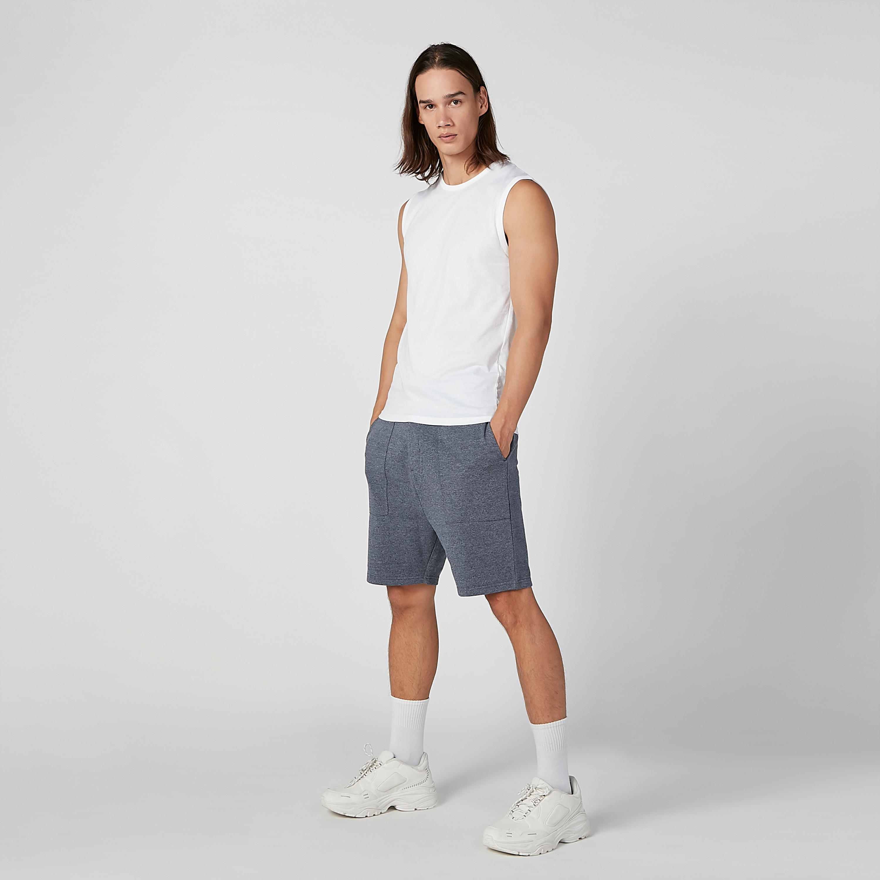 فيست سادة دون أكمام بياقة مستديرة-men-clothing-tshirtsandpolos-vests-image-2