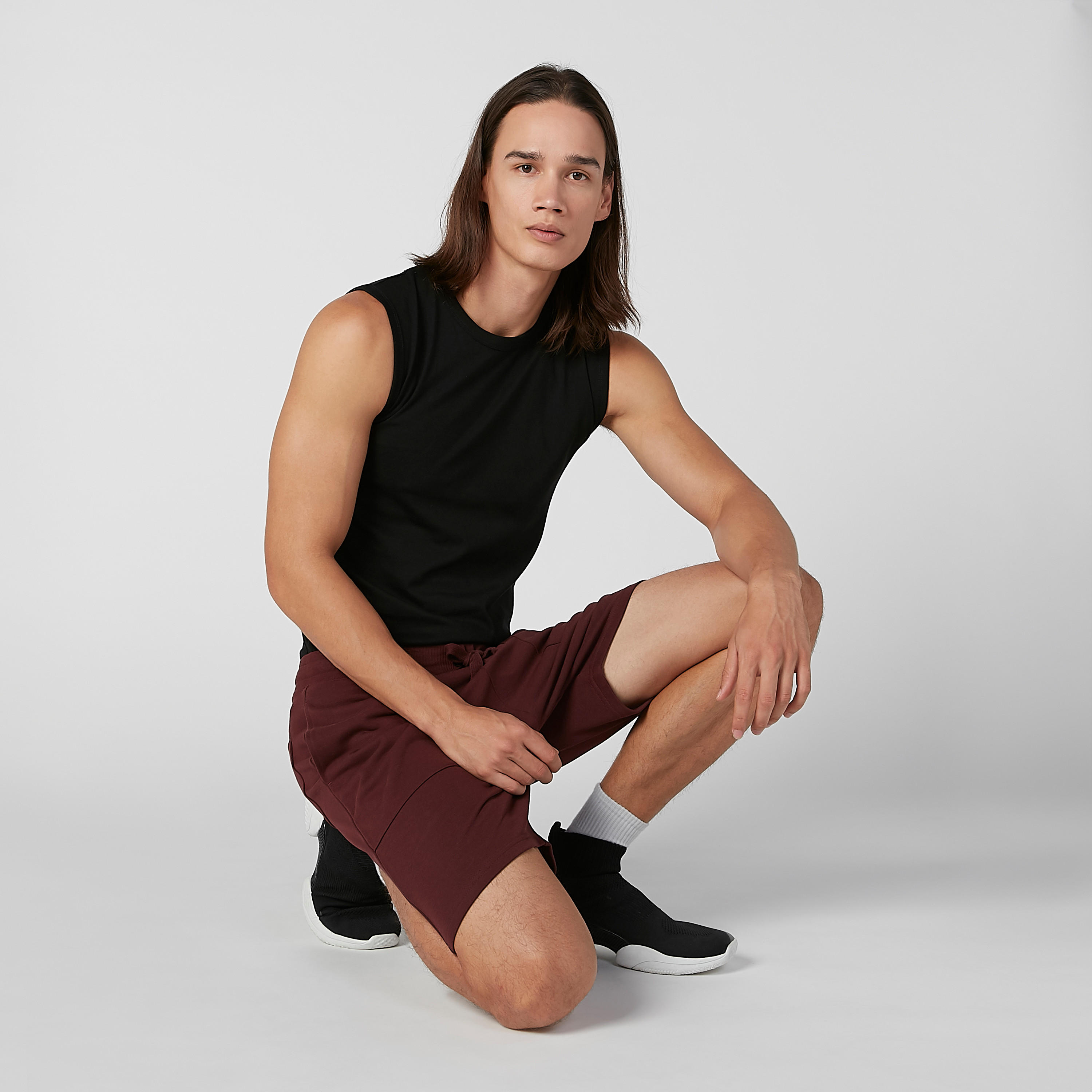 فيست سادة دون أكمام بياقة مستديرة-men-clothing-tshirtsandpolos-vests-image-3