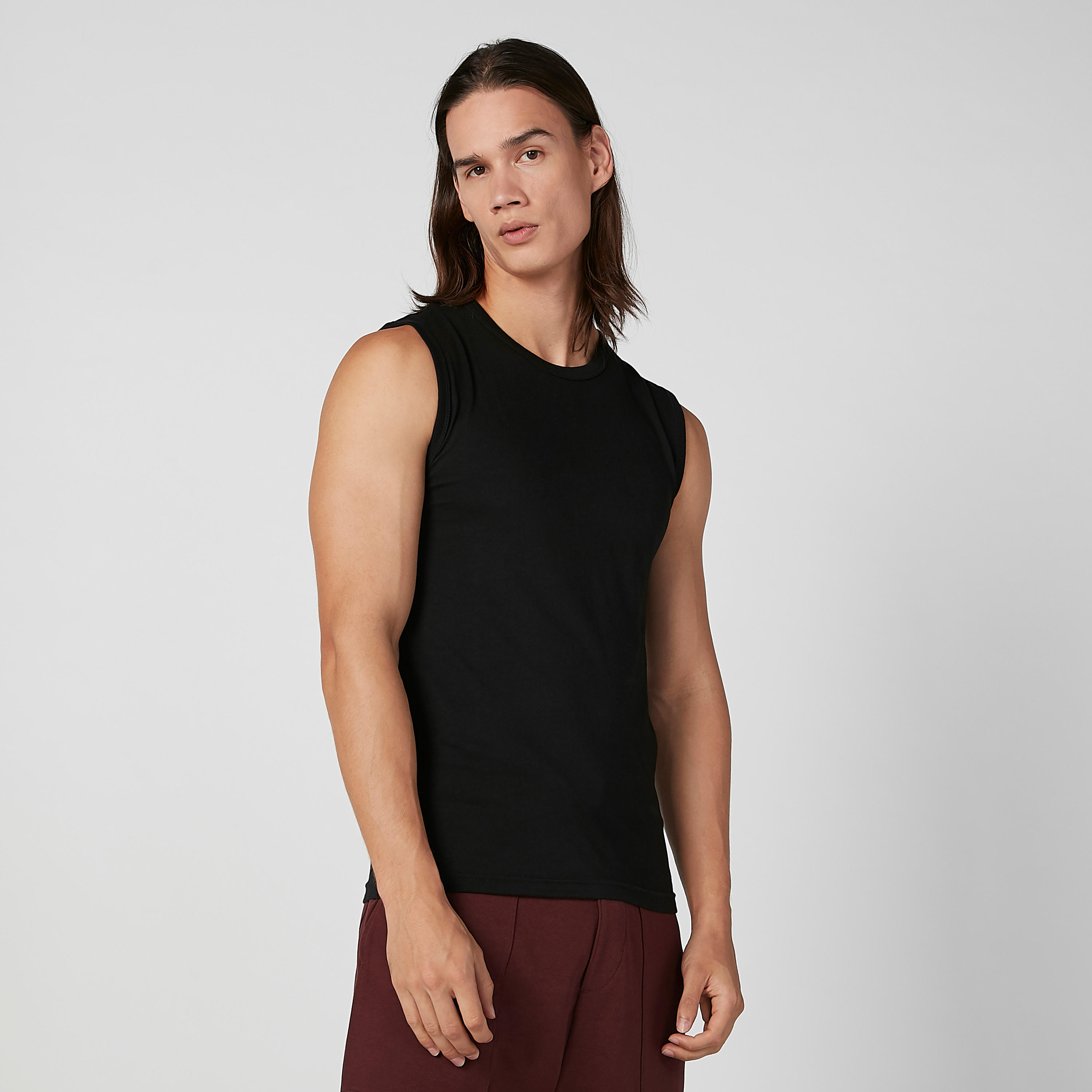فيست سادة دون أكمام بياقة مستديرة-men-clothing-tshirtsandpolos-vests-image-4