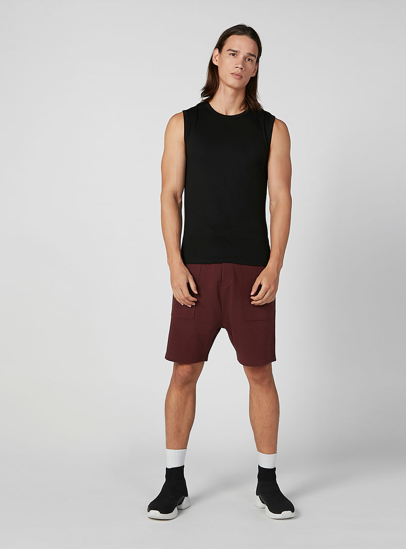 فيست سادة دون أكمام بياقة مستديرة-men-clothing-tshirtsandpolos-vests-image-1