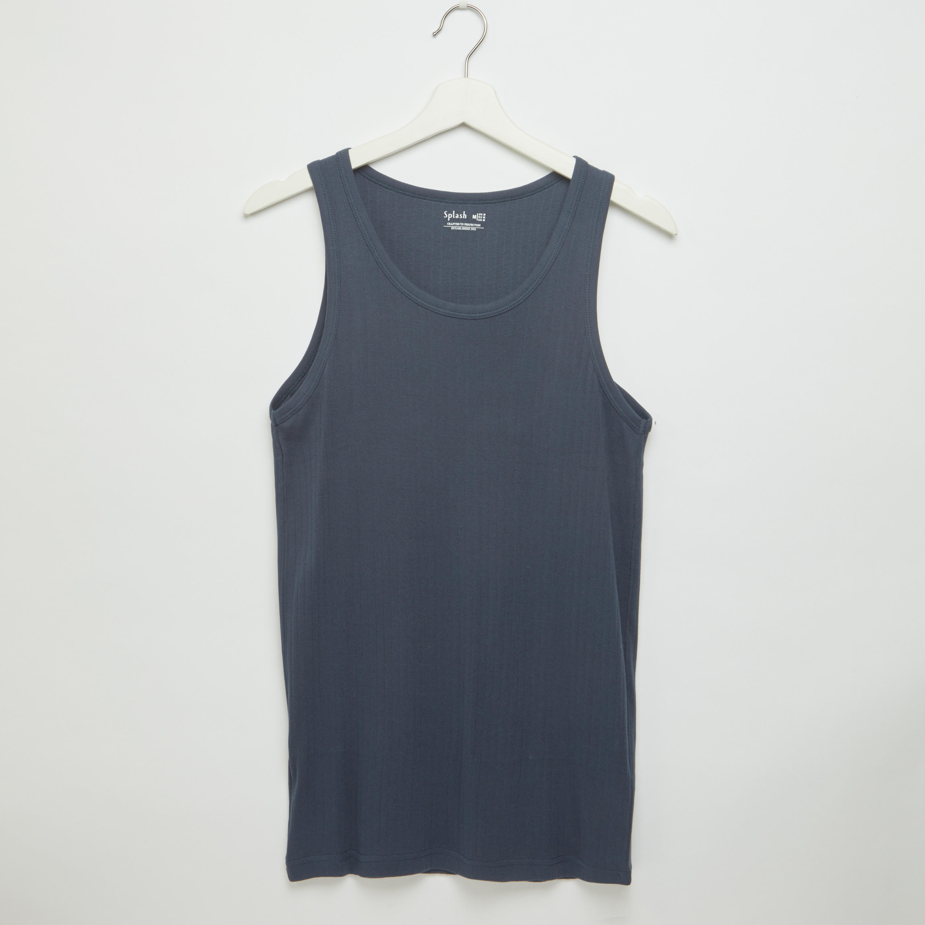 فيست مضلّع بياقة عميقة - طقم من قطعتين-men-clothing-tshirtsandpolos-vests-image-5