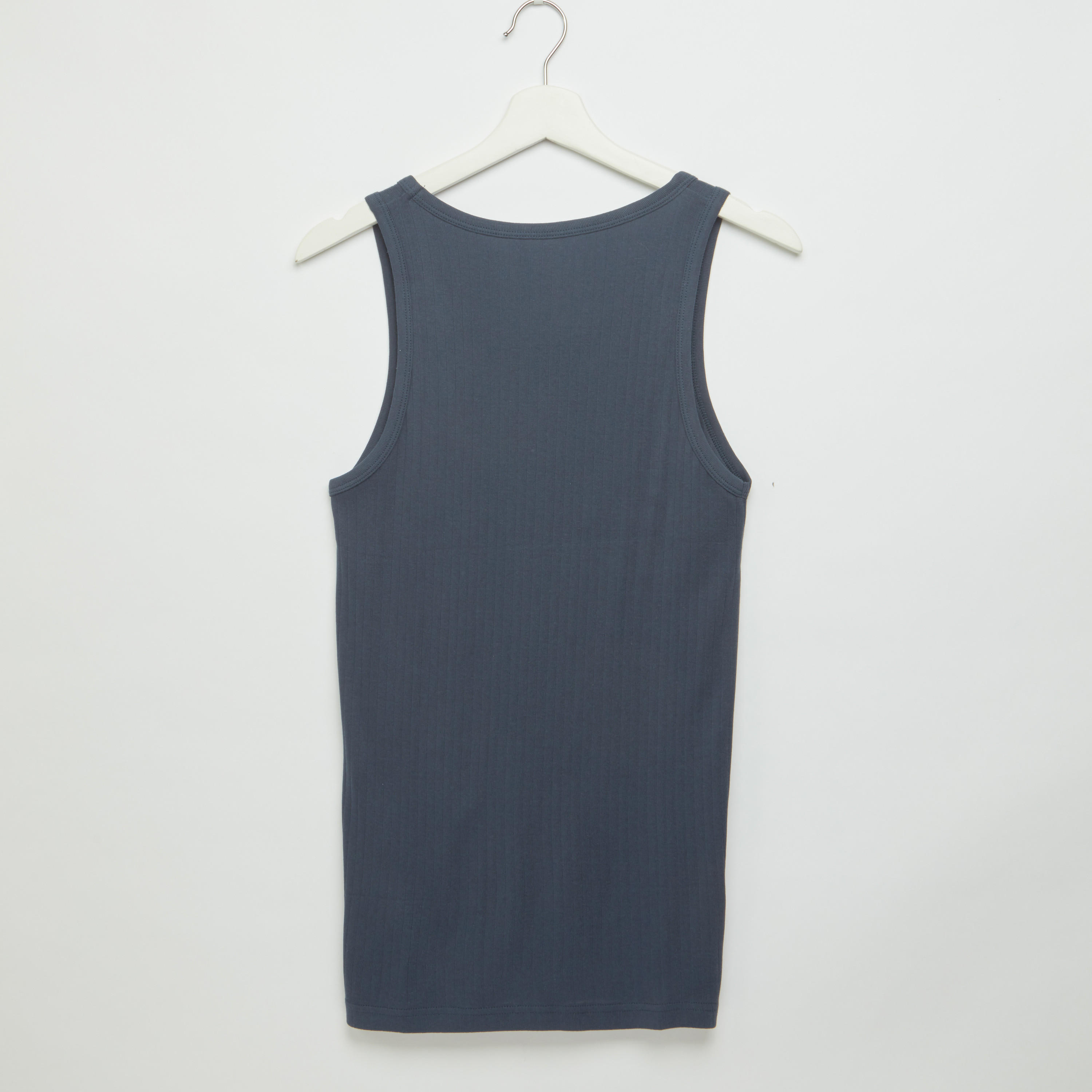 فيست مضلّع بياقة عميقة - طقم من قطعتين-men-clothing-tshirtsandpolos-vests-image-6