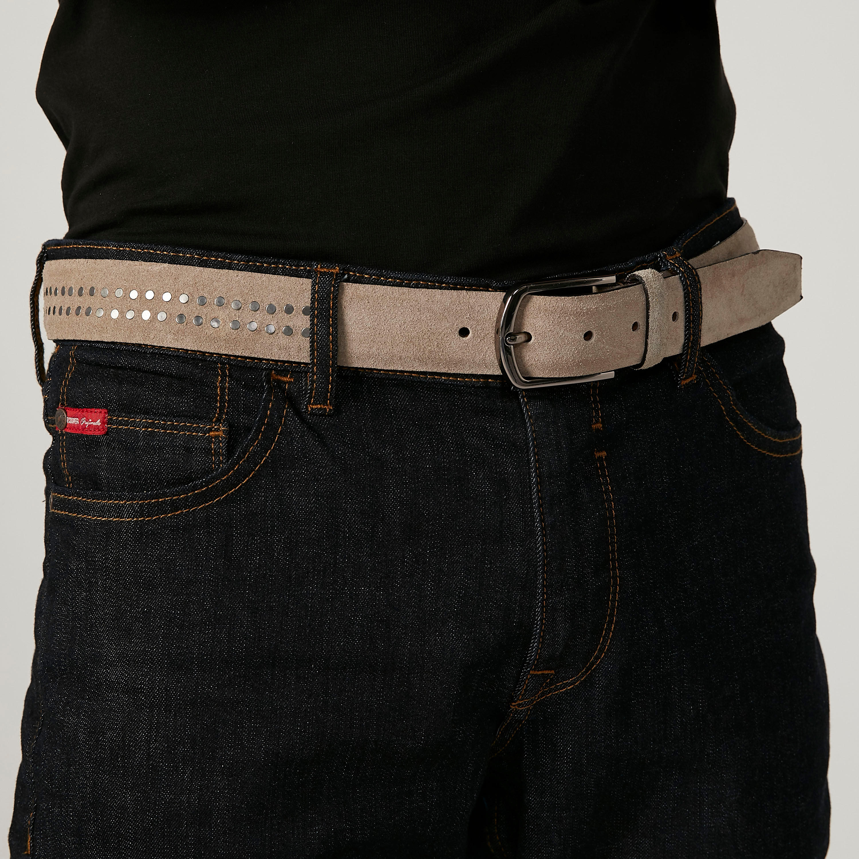 حزام  مزين بارز الملمس بأبزيم بدبوس-men-beltsandwallets-belts-image-2