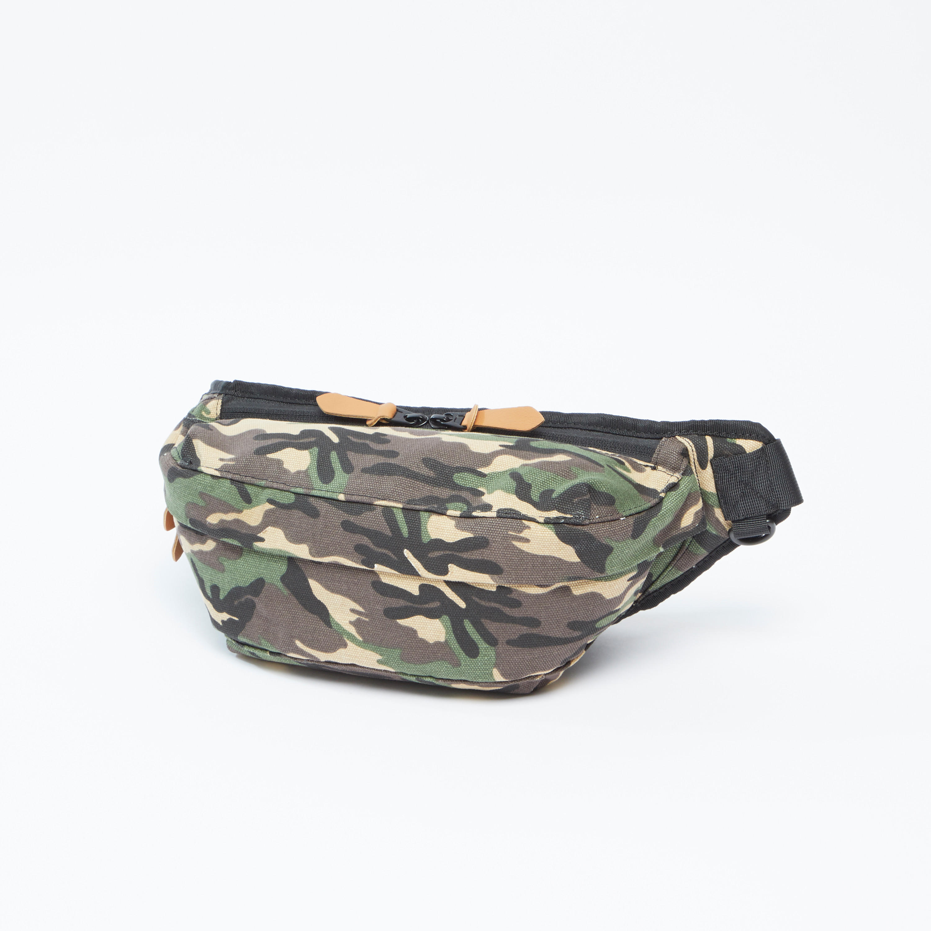 شنطة خصر بحزام قابل للتعديل وإبزيم إغلاق وطبعات مموهة-men-bags-image-5