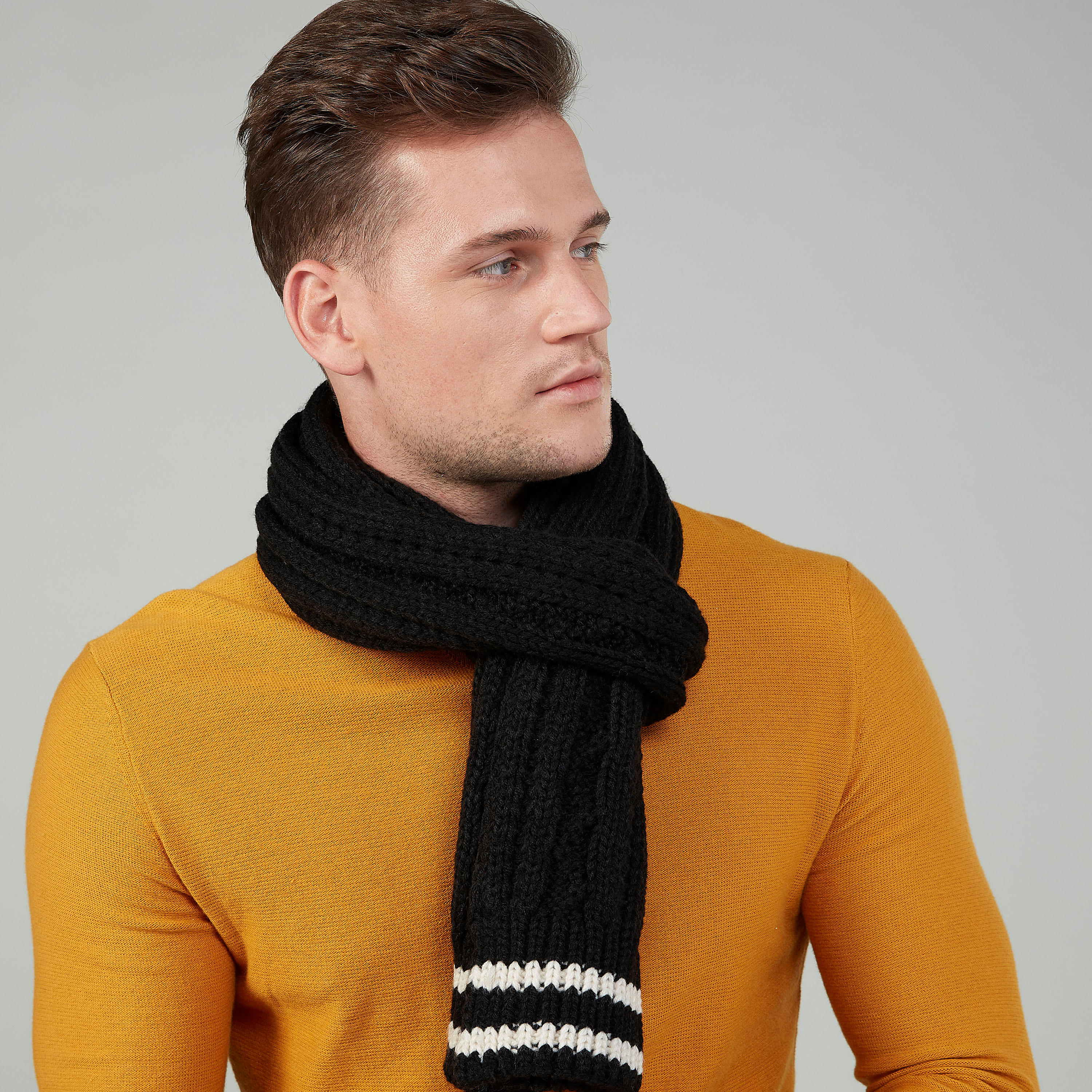 وشاح بارز الملمس-men-scarvesandgloves-image-2
