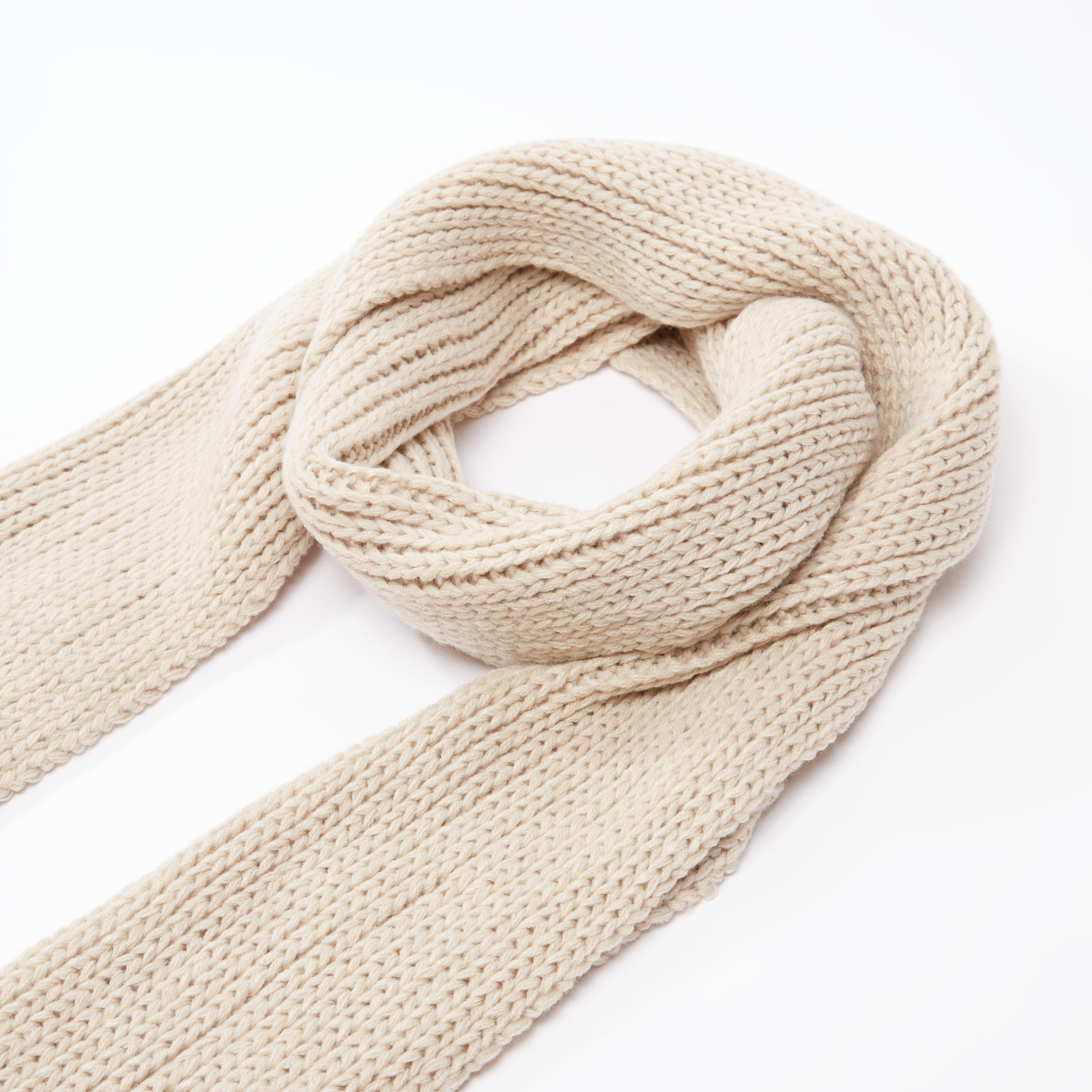 وشاح بارز الملمس بشرّابات-men-scarvesandgloves-image-3