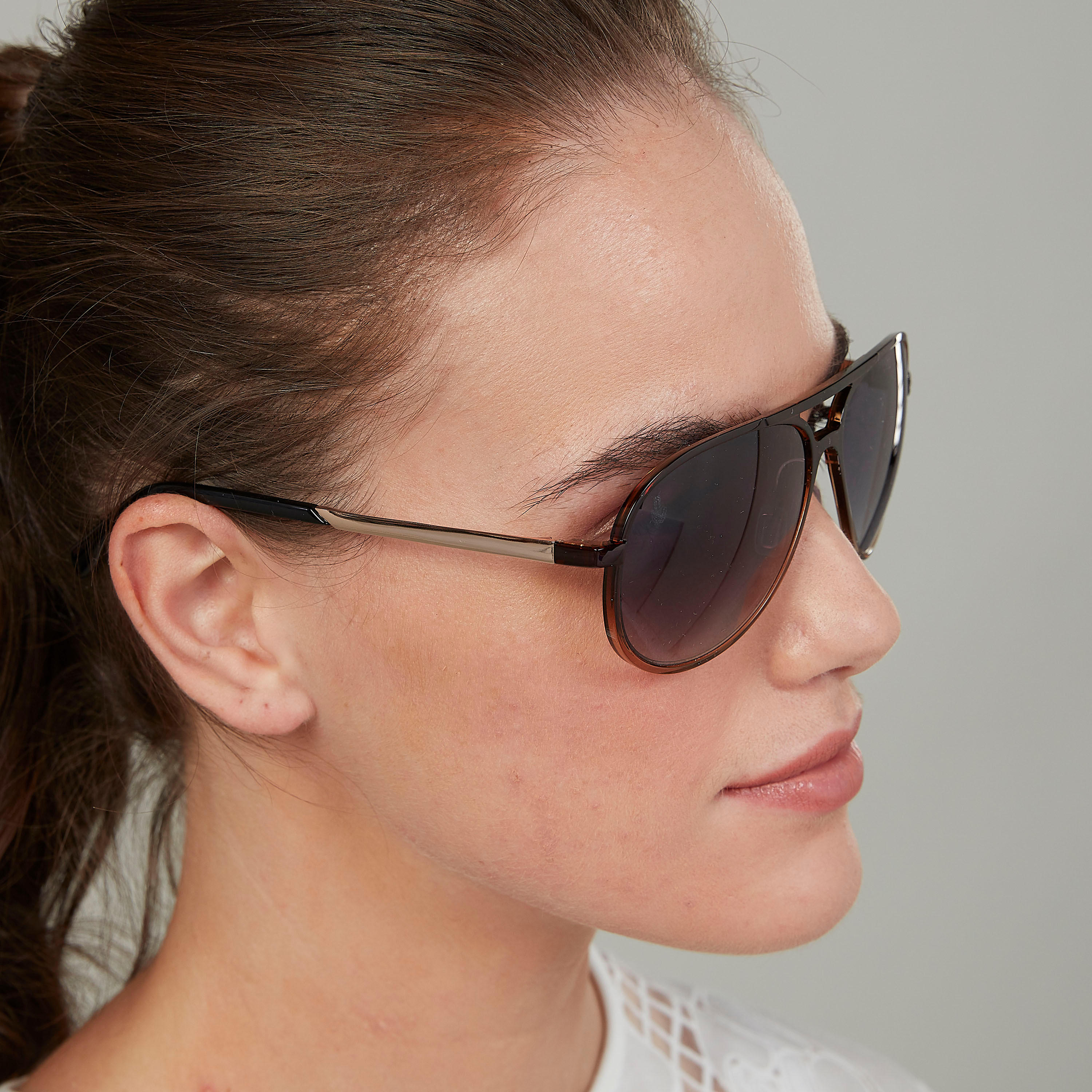 نظّارة شمسية بقصة تقليلدية بإطار امل ووسادات للأنف أوكيالي بوناني-women-sunglasses-image-2