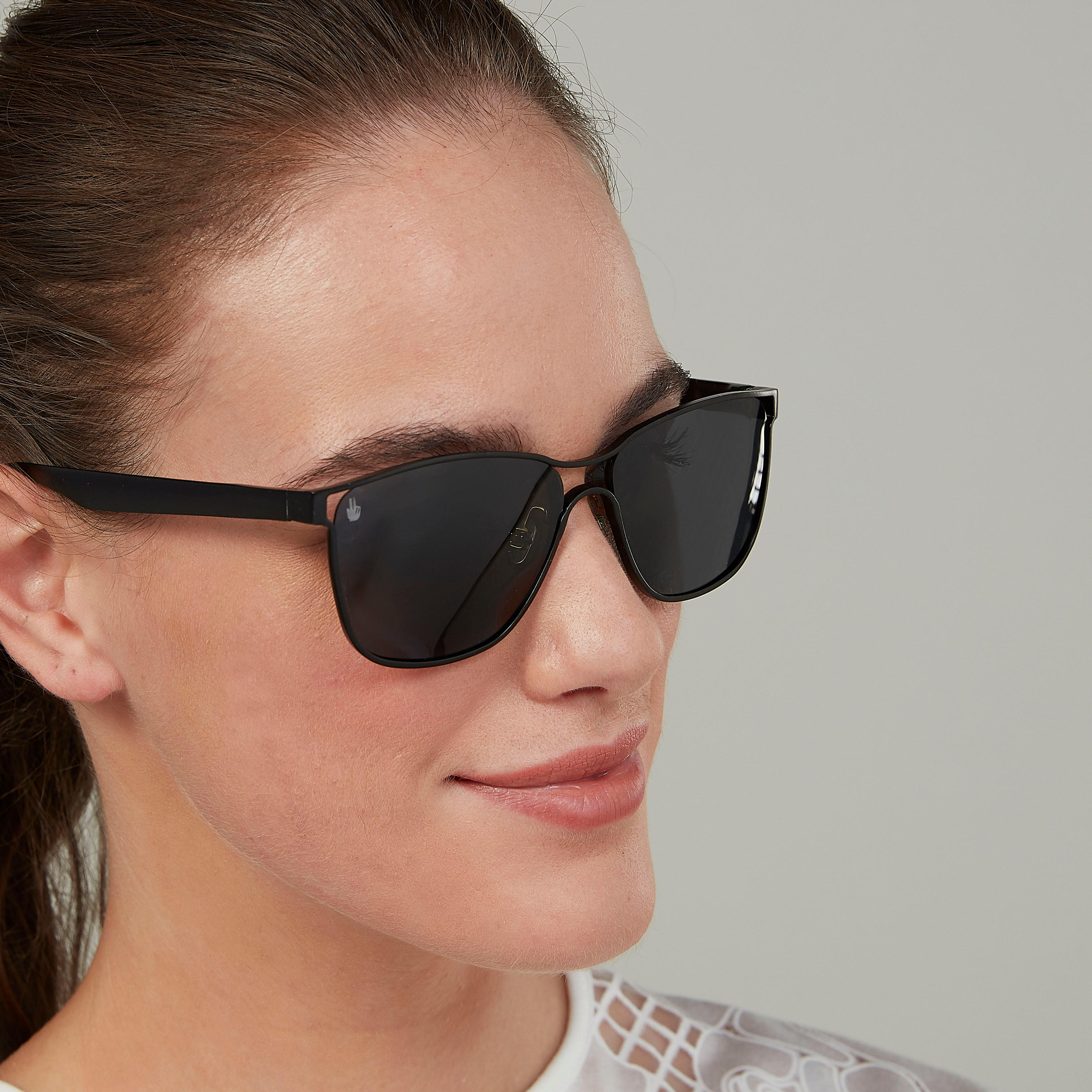 نظّارة شمسية مستطيلة بإطار كامل ووسادات للأنف أوكيالي بوناني-women-sunglasses-image-2