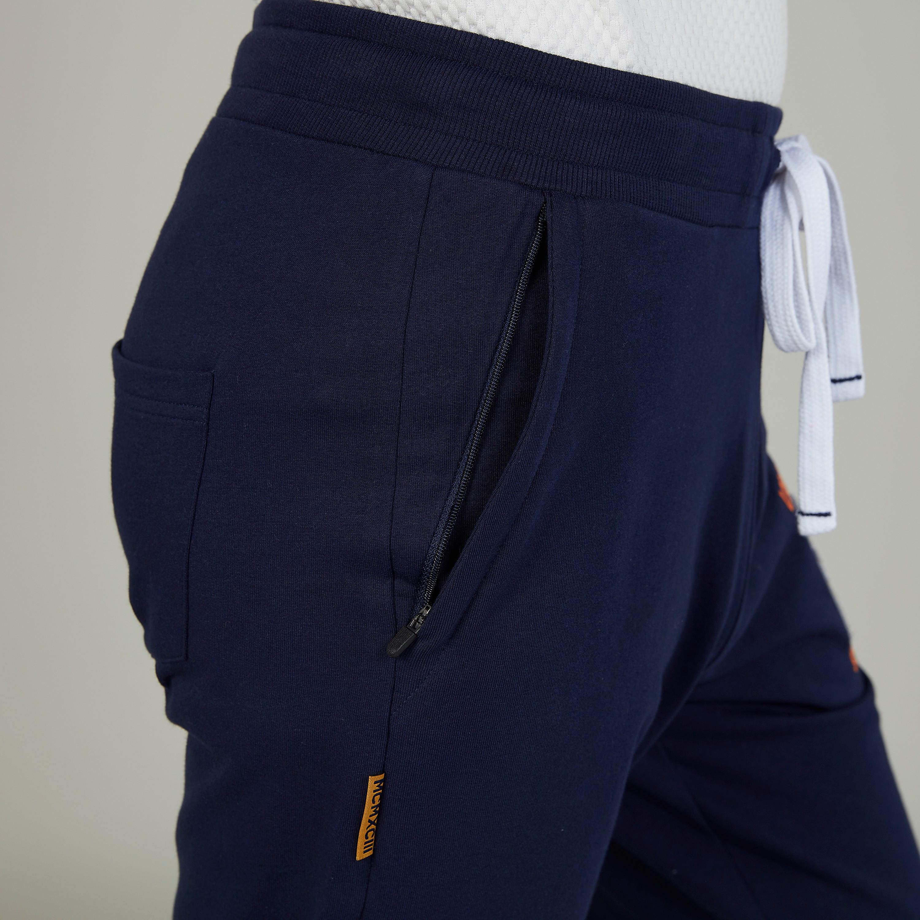بنطلون رياضي طويل بطبعات وخصر مطّاطي وجيوب-men-clothing-bottoms-joggers-image-3