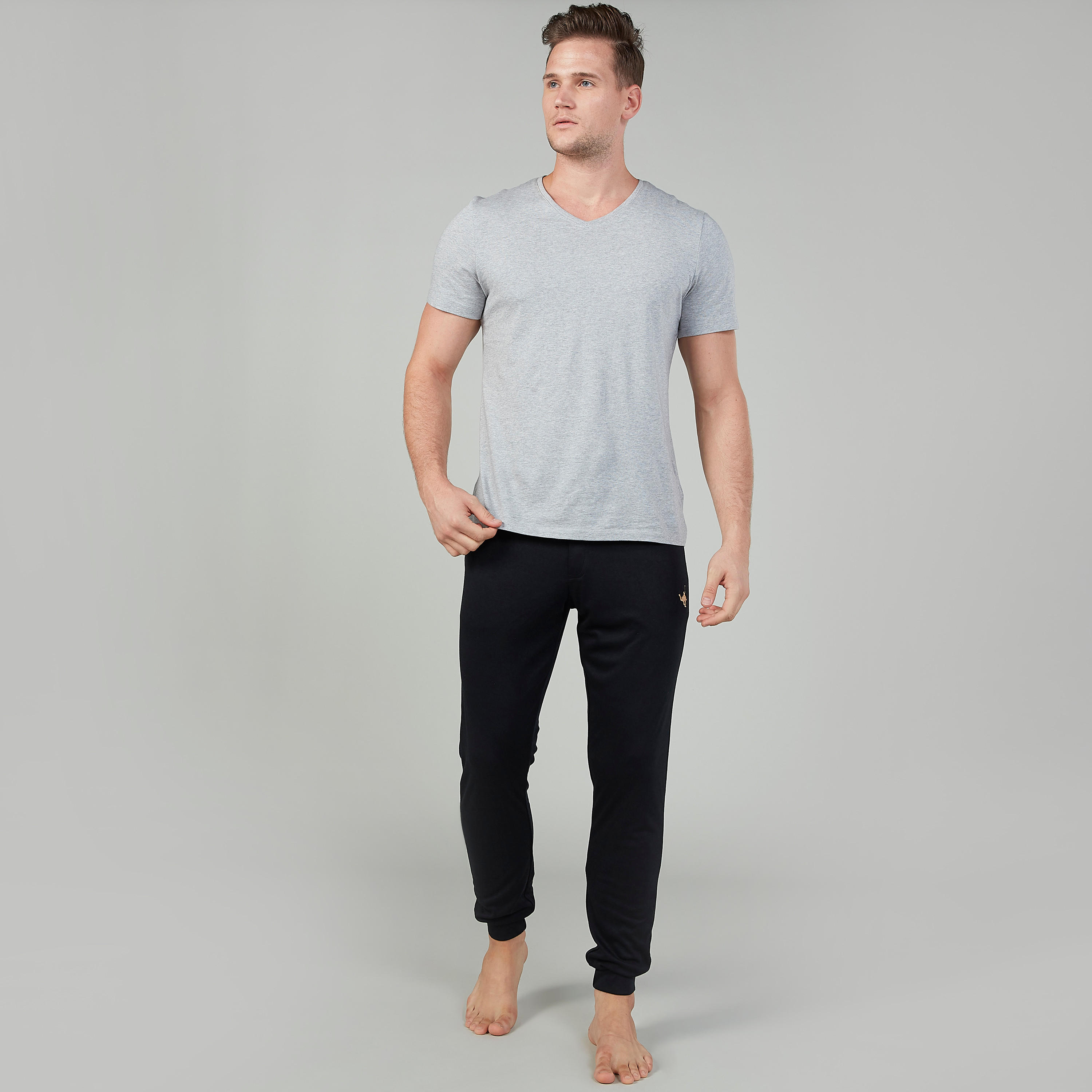 بنطلون رياضي سادة بخصر متوسط الارتفاع وجيوب-men-clothing-bottoms-joggers-image-2
