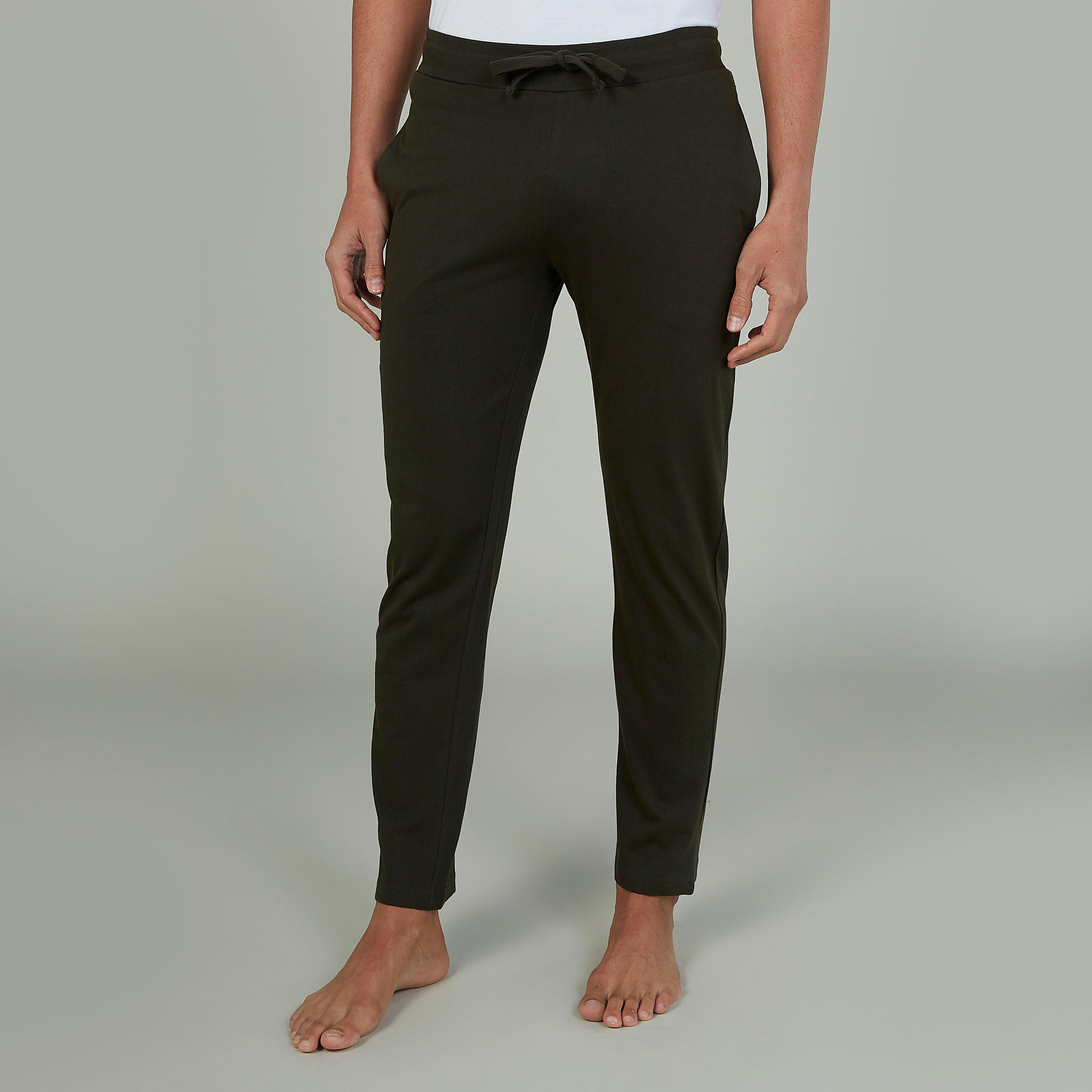 طقم بنطلون بيجاما طويل سادة وتيشيرت مقلّم بياقة ضيقة-men-clothing-nightwear-sets-image-5
