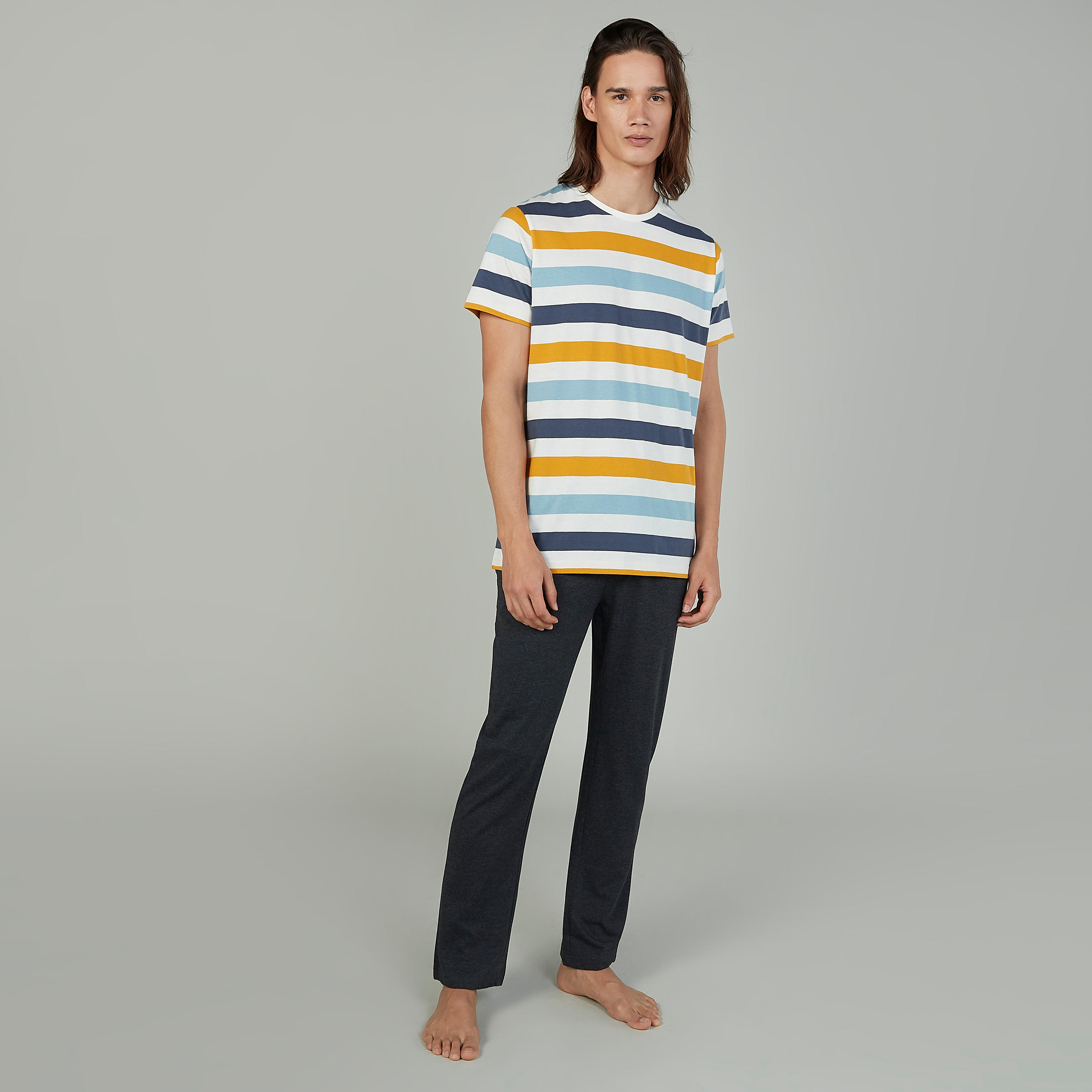 طقم بنطلون بيجاما طويل سادة وتيشيرت مقلّم بياقة مستديرة-men-clothing-nightwear-sets-image-5