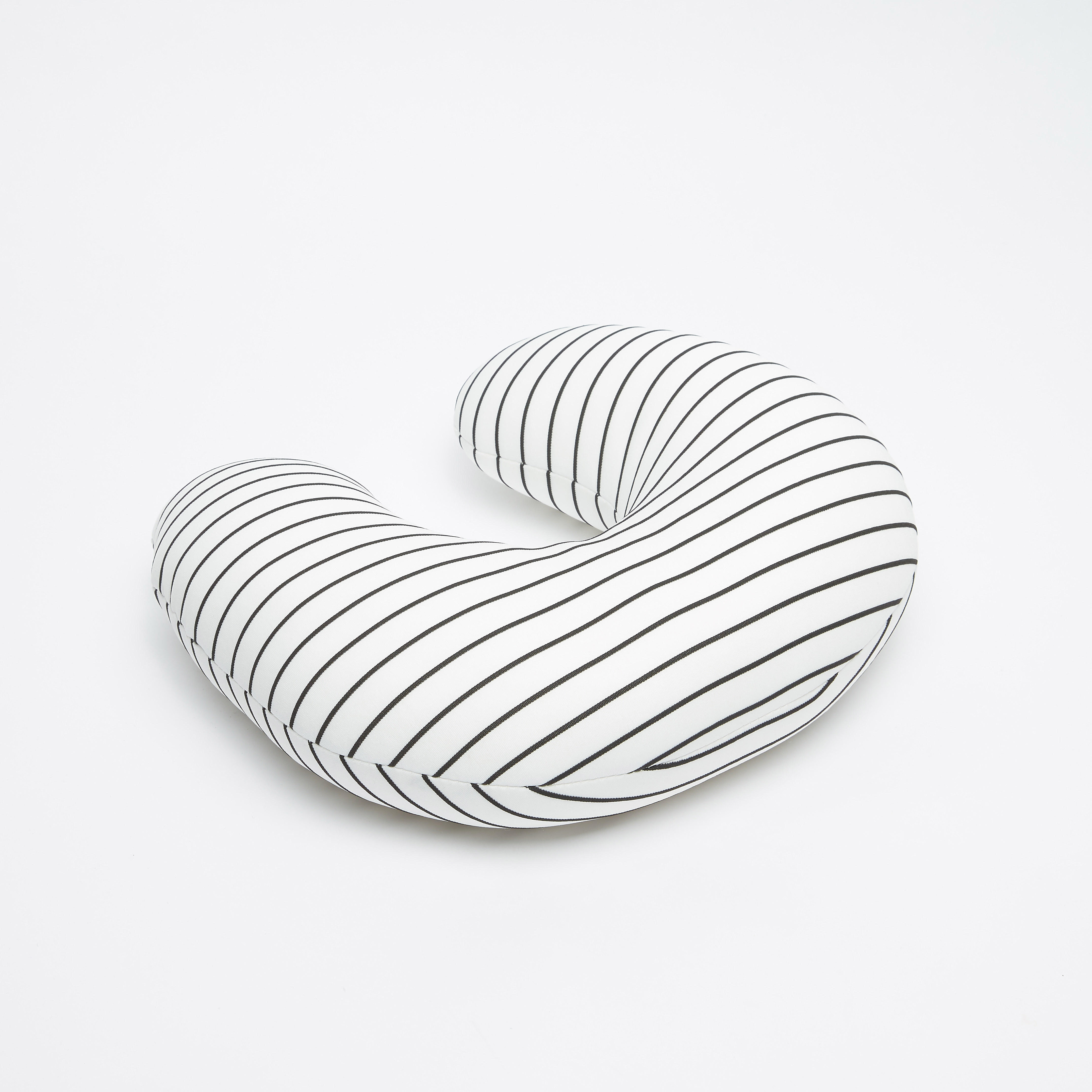 وسادة رقبة مخططة-travel-accessories-image-2