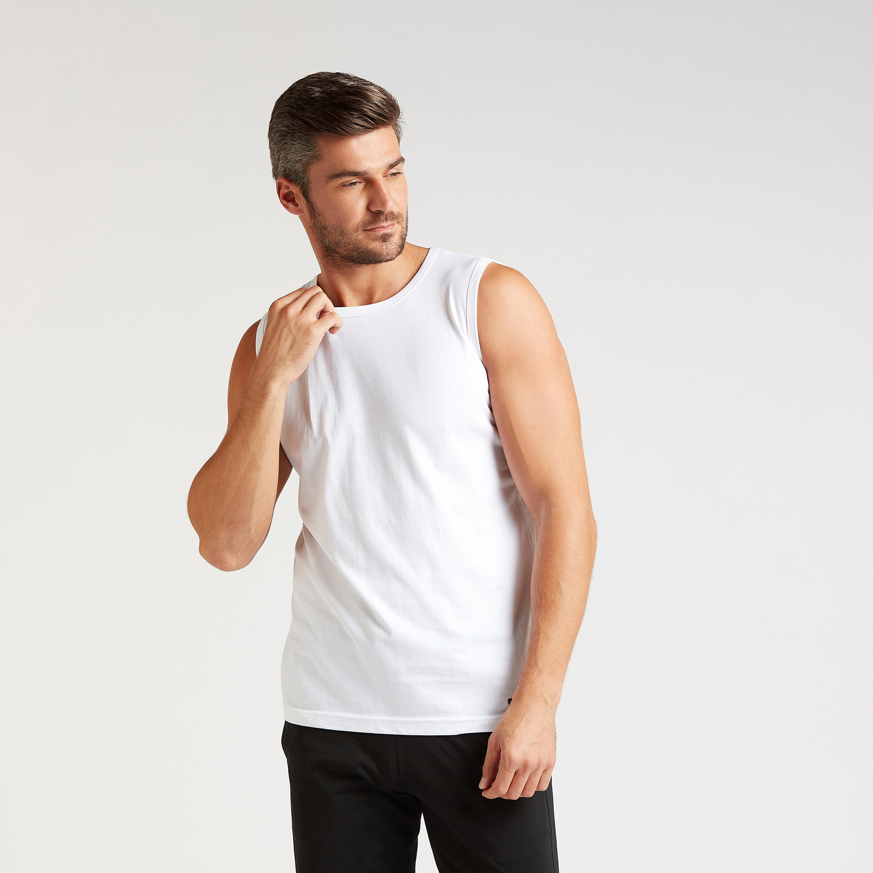 تيشيرت سادة دون أكمام بياقة ضيّقة-men-clothing-nightwear-tshirts-image-5