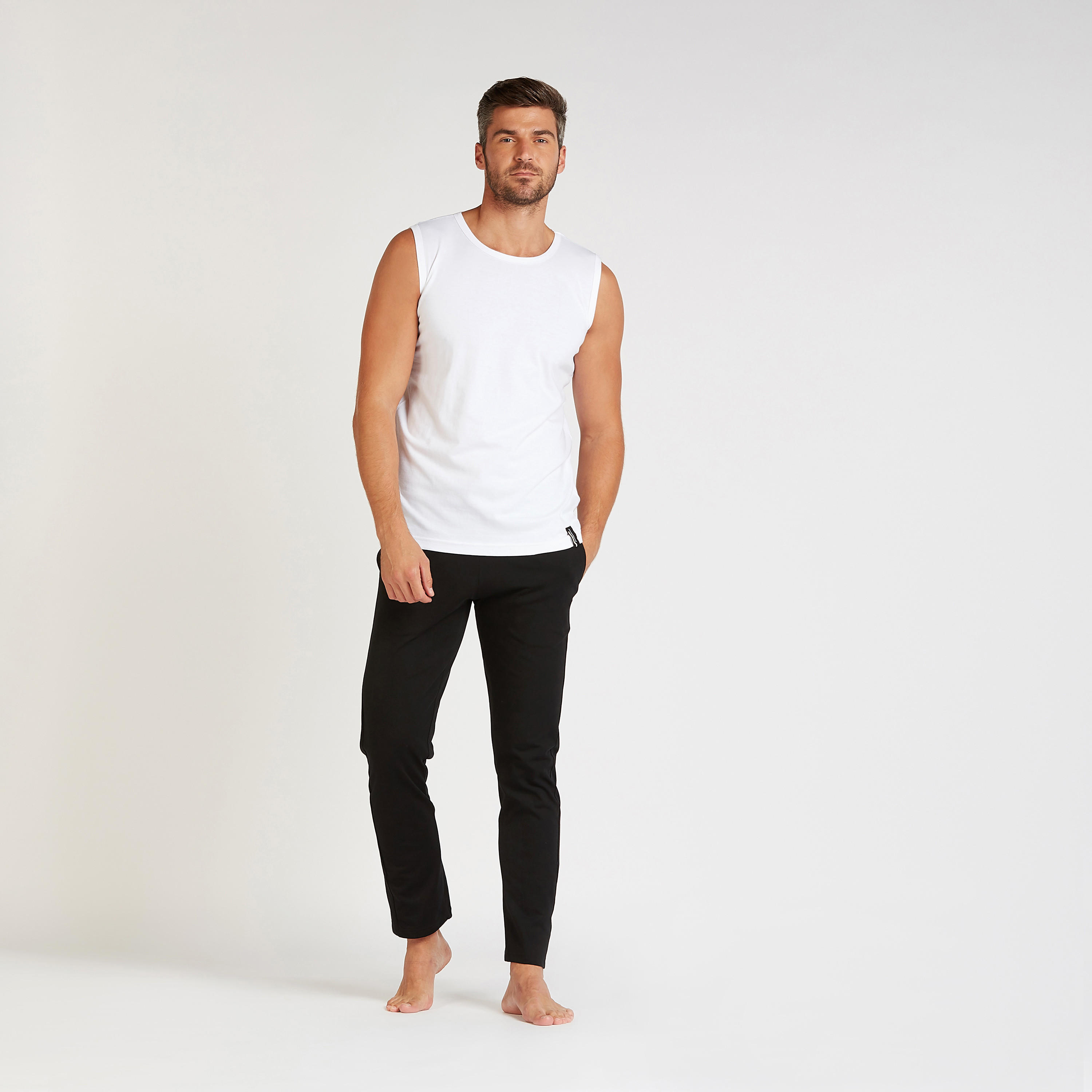 تيشيرت سادة دون أكمام بياقة ضيّقة-men-clothing-nightwear-tshirts-image-3