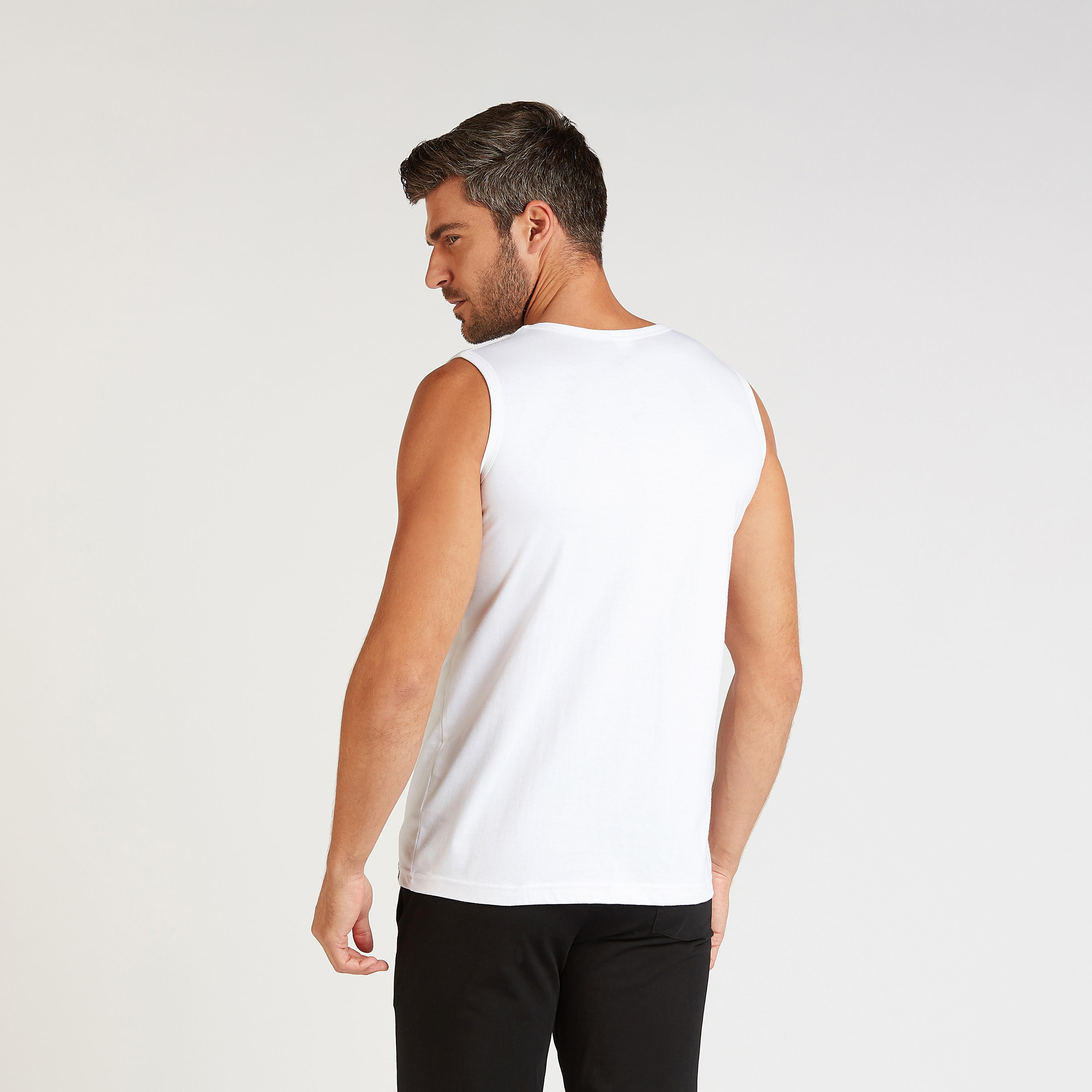 تيشيرت سادة دون أكمام بياقة ضيّقة-men-clothing-nightwear-tshirts-image-1