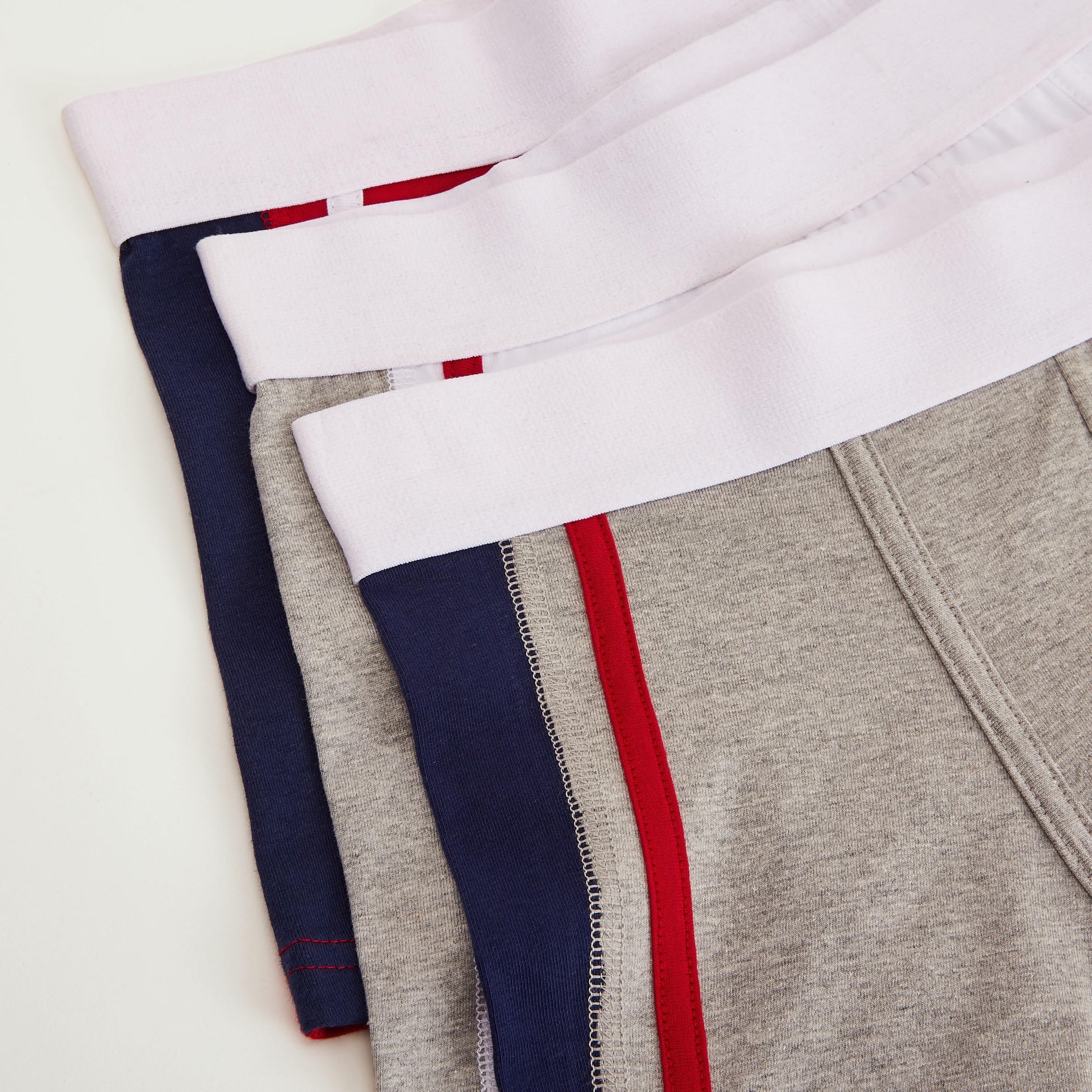 شورتات ترانك بتفاصيل شريطة وخصر مطّاطي - طقم من 3 قطع-men-clothing-innerwear-underwear-image-2