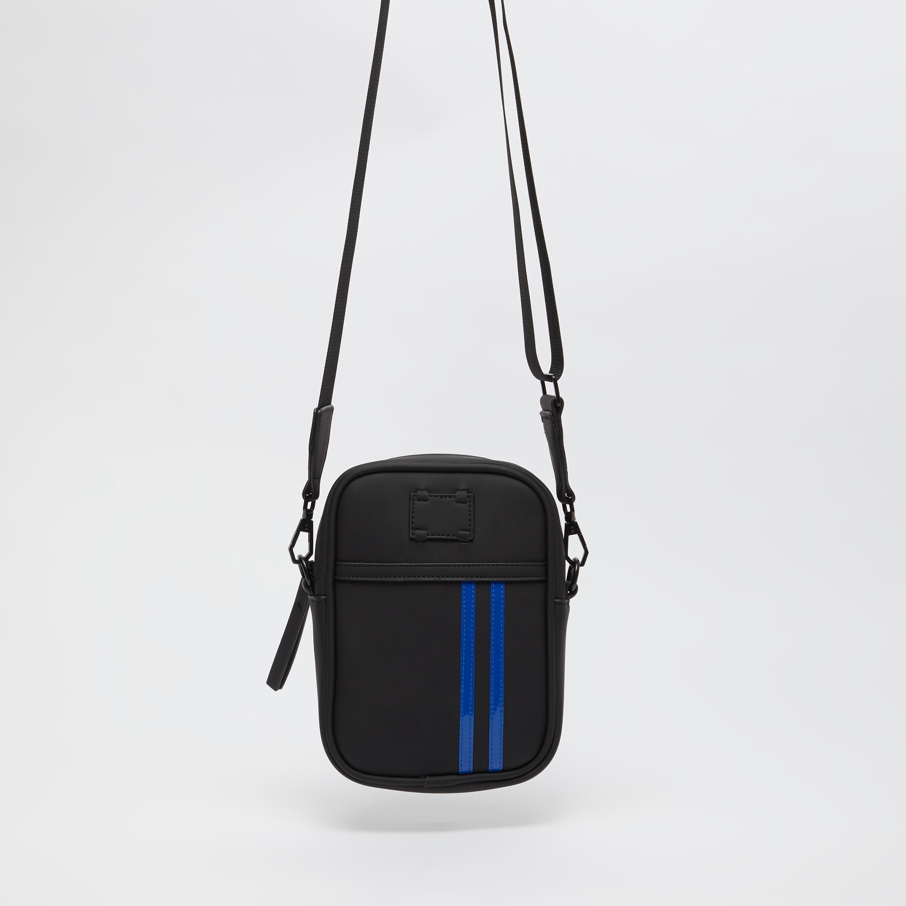 شنطة كروس بودي بارزة الملمس بسحاب إغلاق وحمّالة قابلة للتعديل-men-bags-image-2