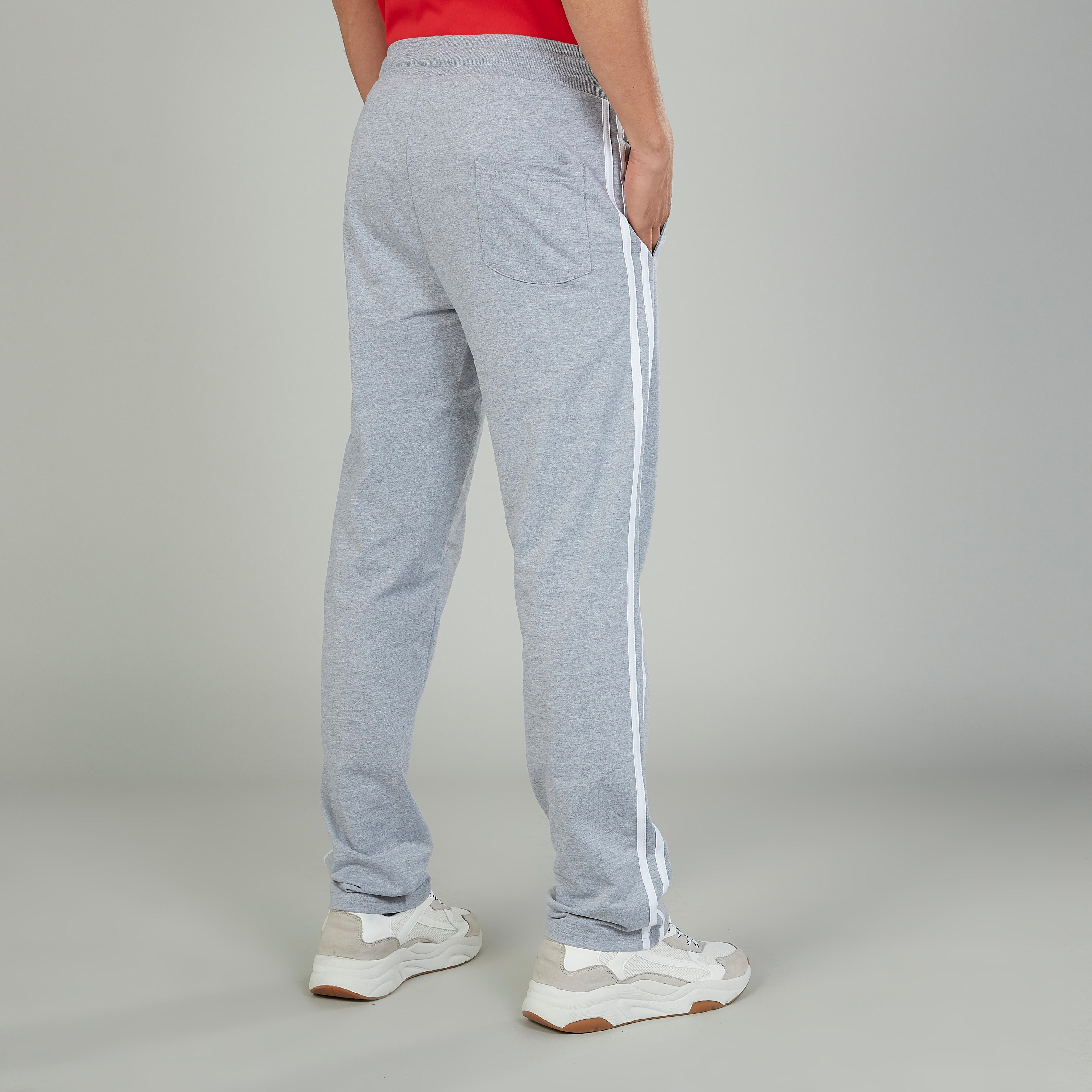 بنطلون سادة بخصر مطّاطي بتفاصيل شريطة مخططة-men-clothing-nightwear-pyjamaandshorts-image-4