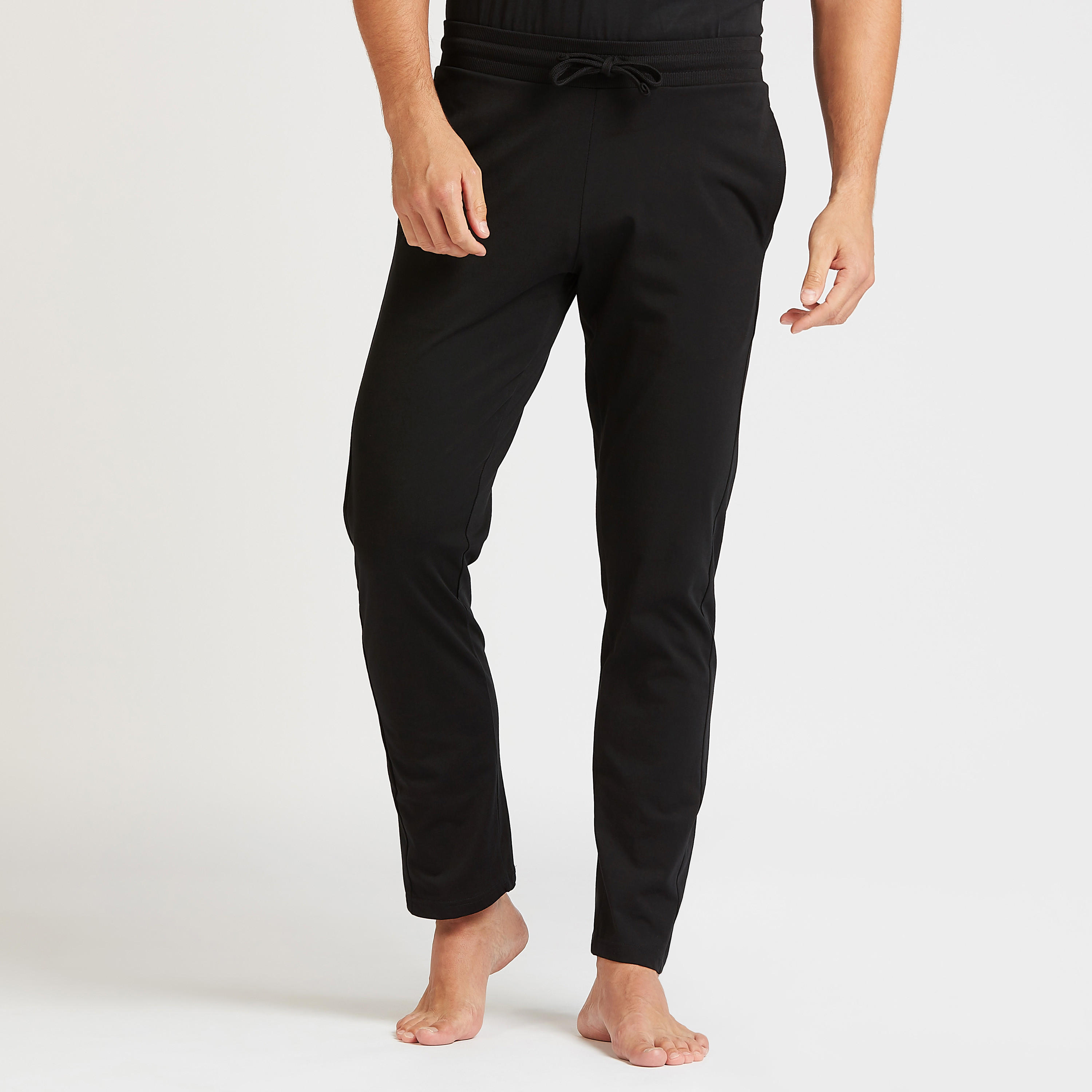 طقم بنطلون بيجام وتيشيرت بأكمام مغايرة وطبعات مموهة-men-clothing-nightwear-sets-image-4