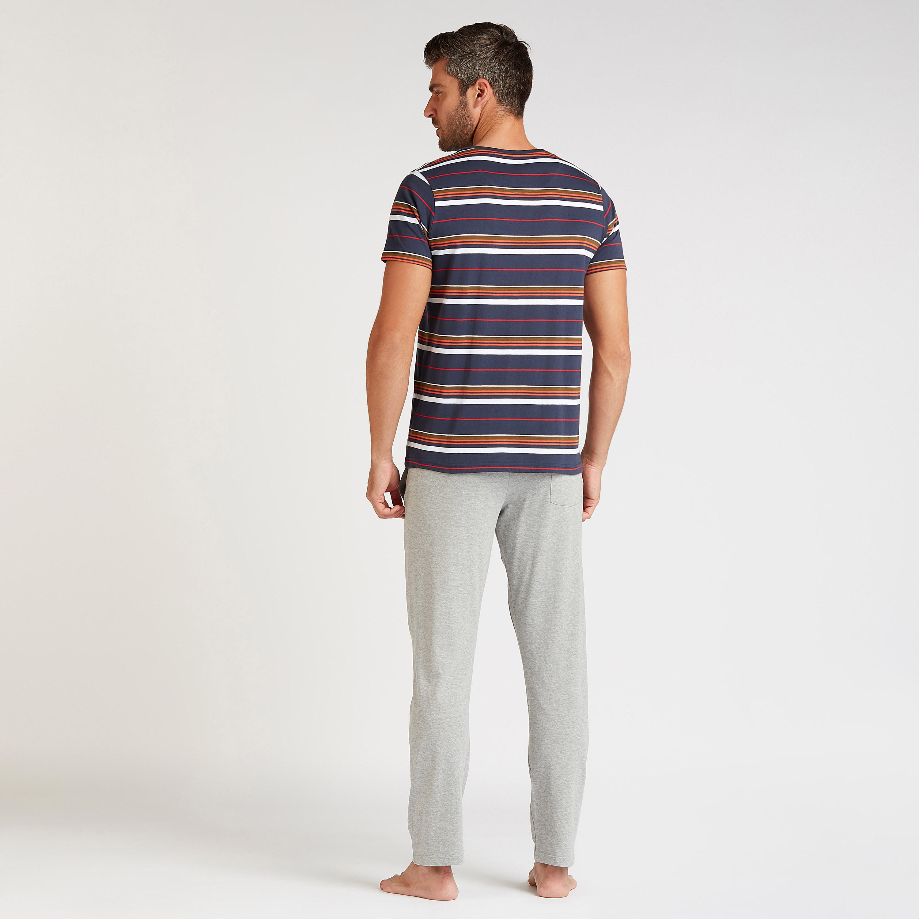 طقم بنطلون بيجاما وتيشيرت مخطط بياقة ضيقة-men-clothing-nightwear-sets-image-2