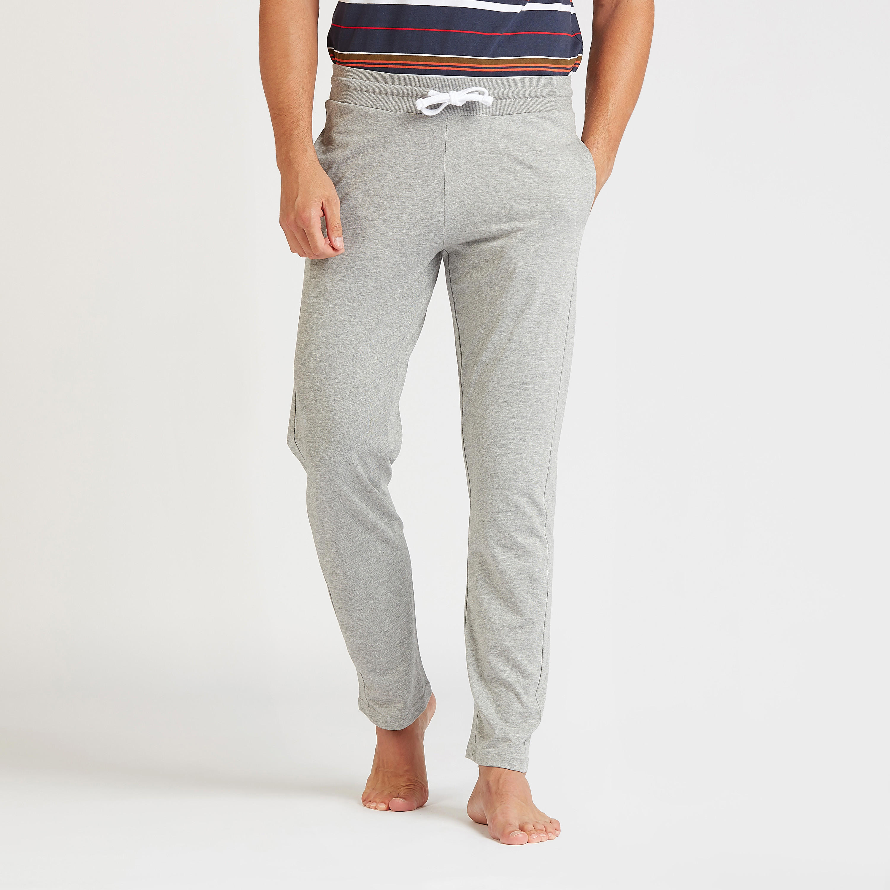 طقم بنطلون بيجاما وتيشيرت مخطط بياقة ضيقة-men-clothing-nightwear-sets-image-4