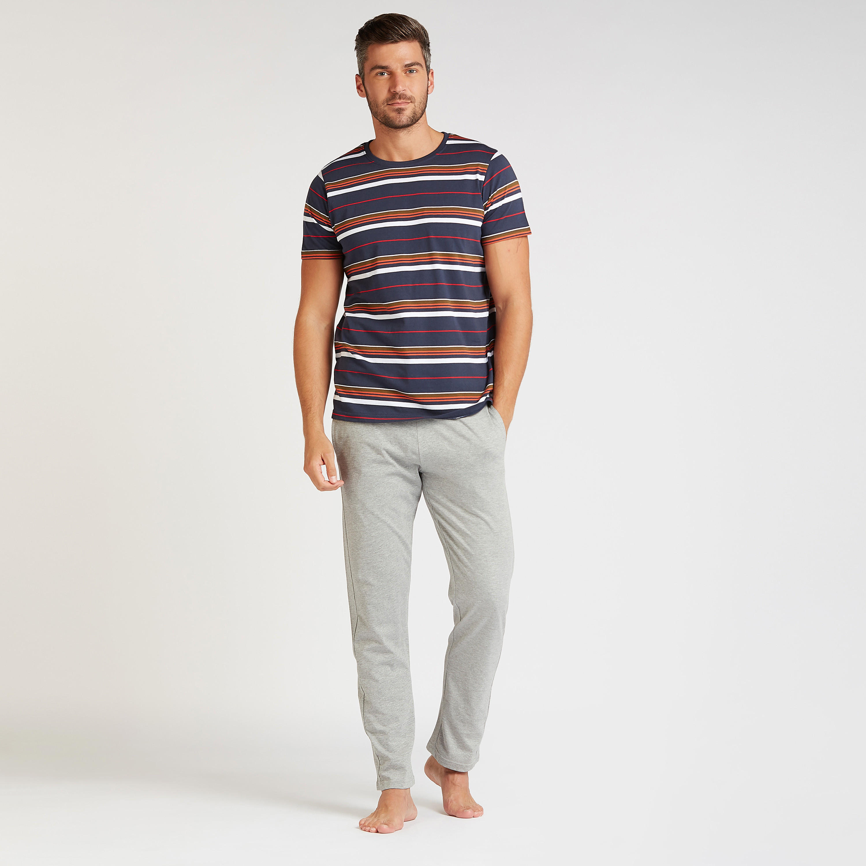 طقم بنطلون بيجاما وتيشيرت مخطط بياقة ضيقة-men-clothing-nightwear-sets-image-5