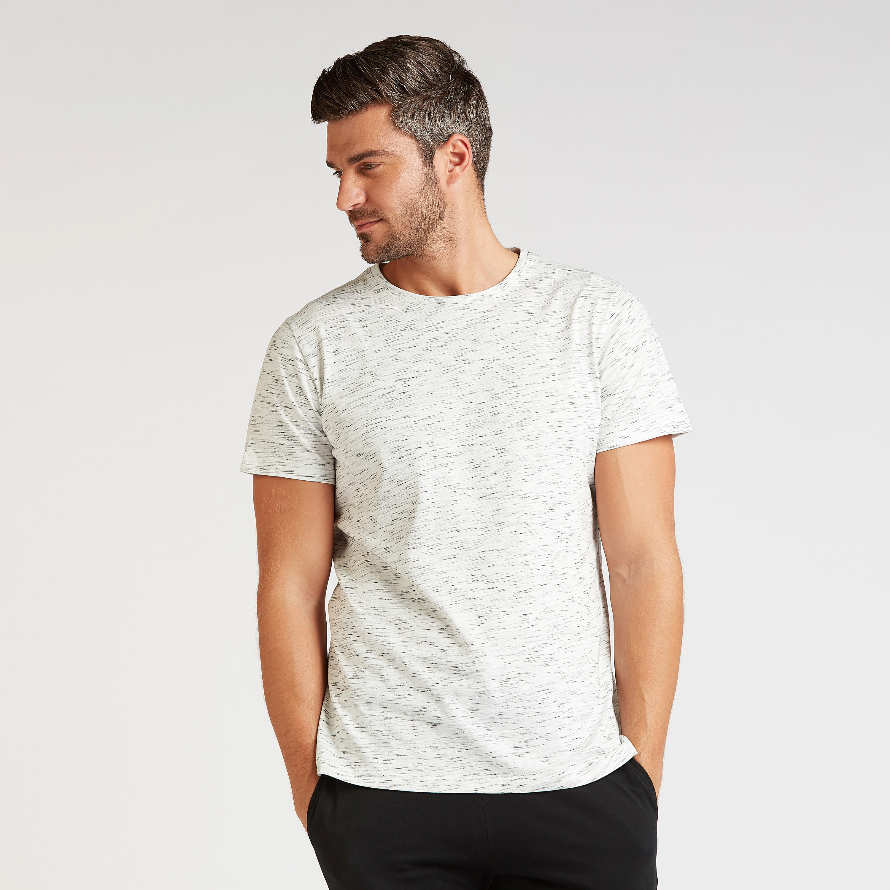 طقم بنطلون بيجام وتيشيرت بياقة ضيقة وطبعات ميلانج-men-clothing-nightwear-sets-image-3