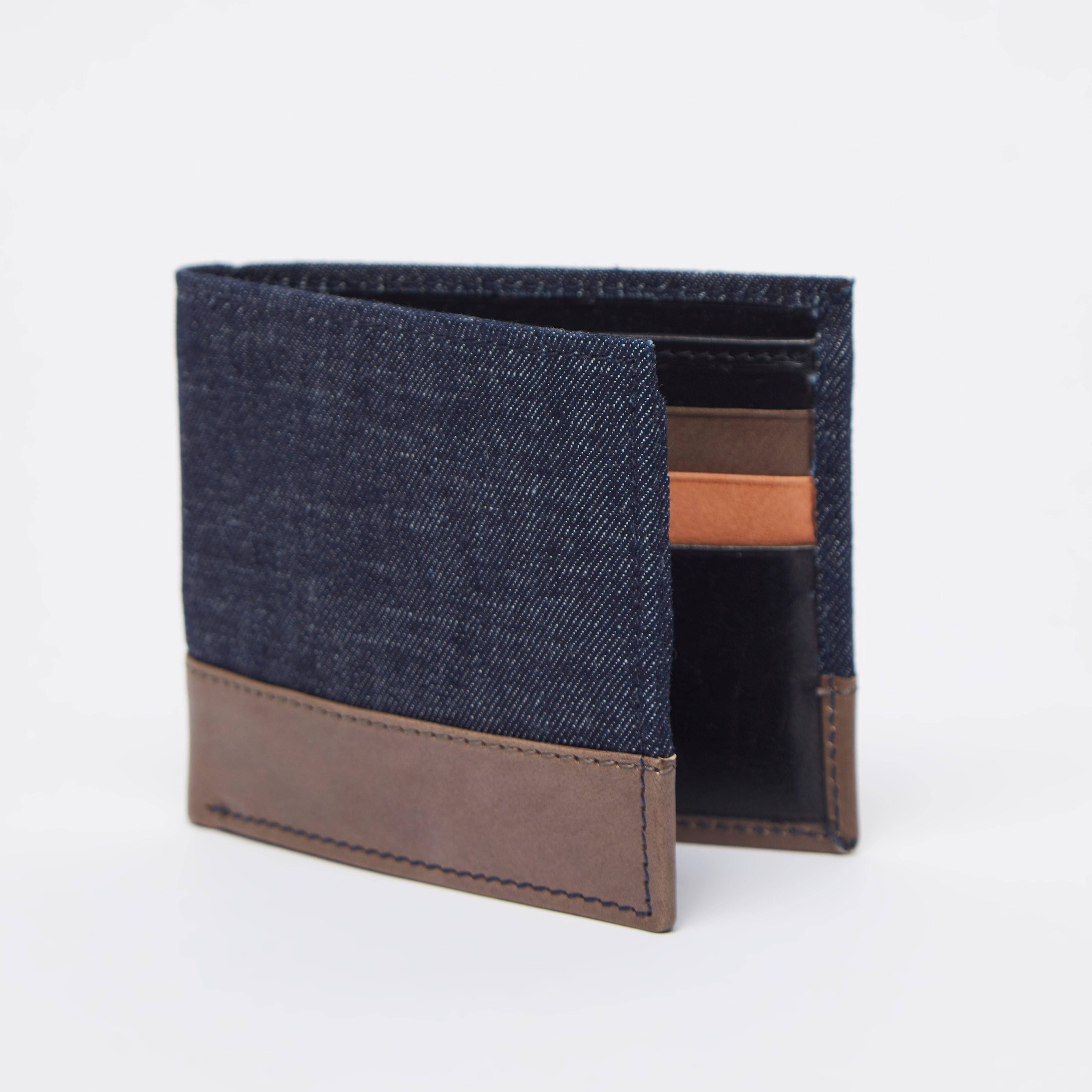 محفطة بارزة الملمس بطية مزدوجة وحامل بطاقات متعدد-men-beltsandwallets-wallets-image-1