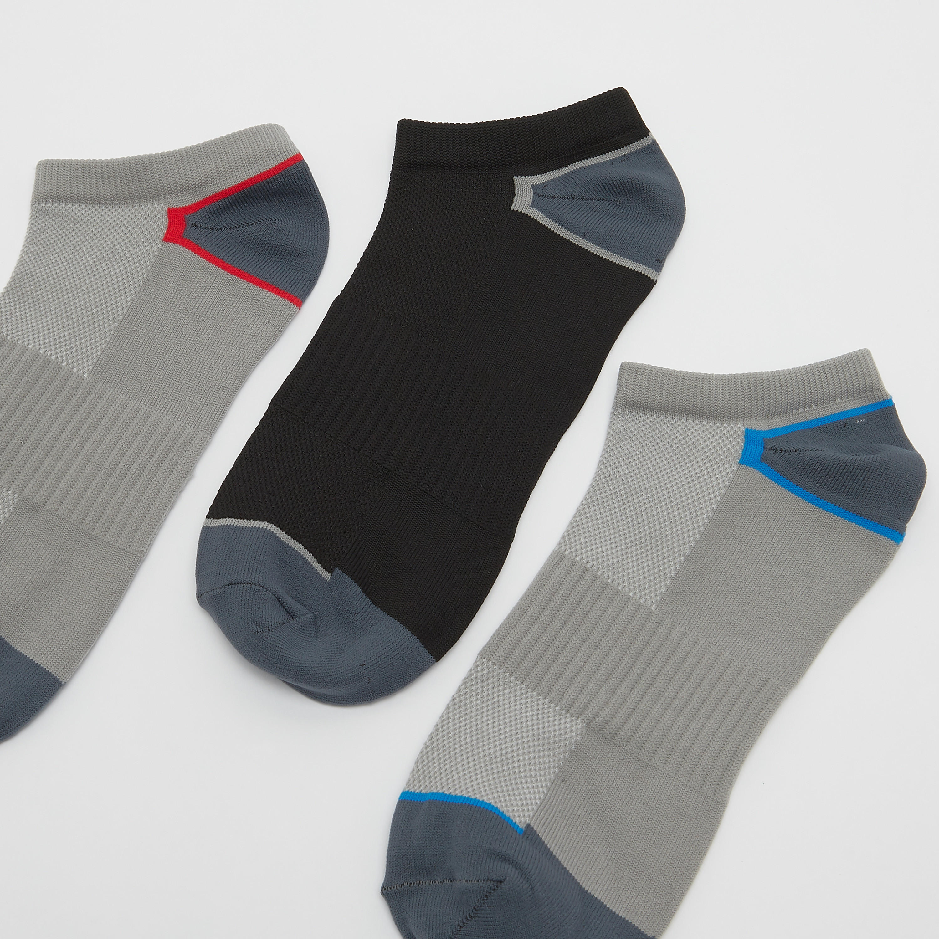 جوارب متنوعة بطول الكاحل وحواف مطّاطية - طقم من 3 أزواج-men-socks-image-2