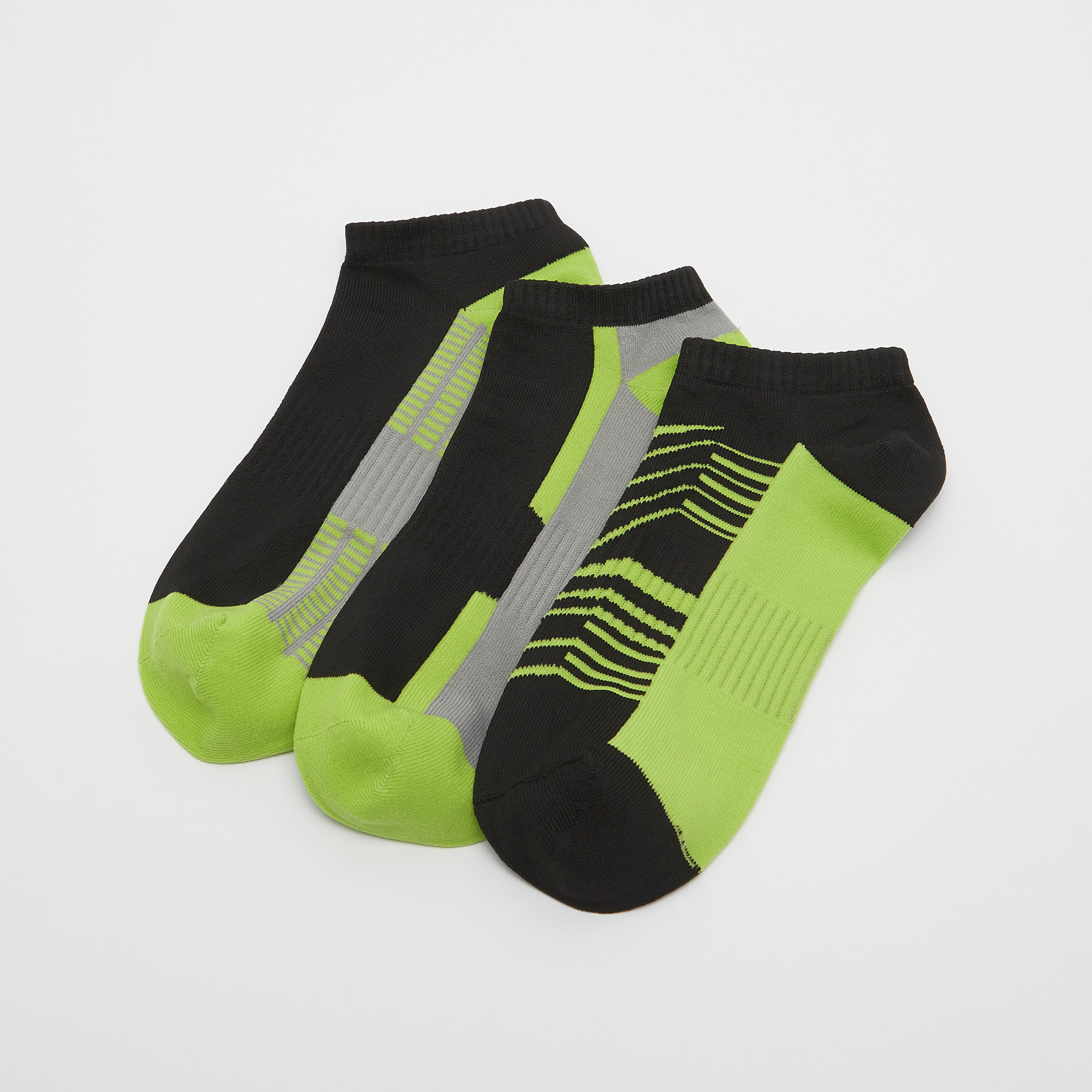 جوارب متنوعة بطول الكاحل وحواف مطّاطية - طقم من 3 أزواج-men-socks-image-3