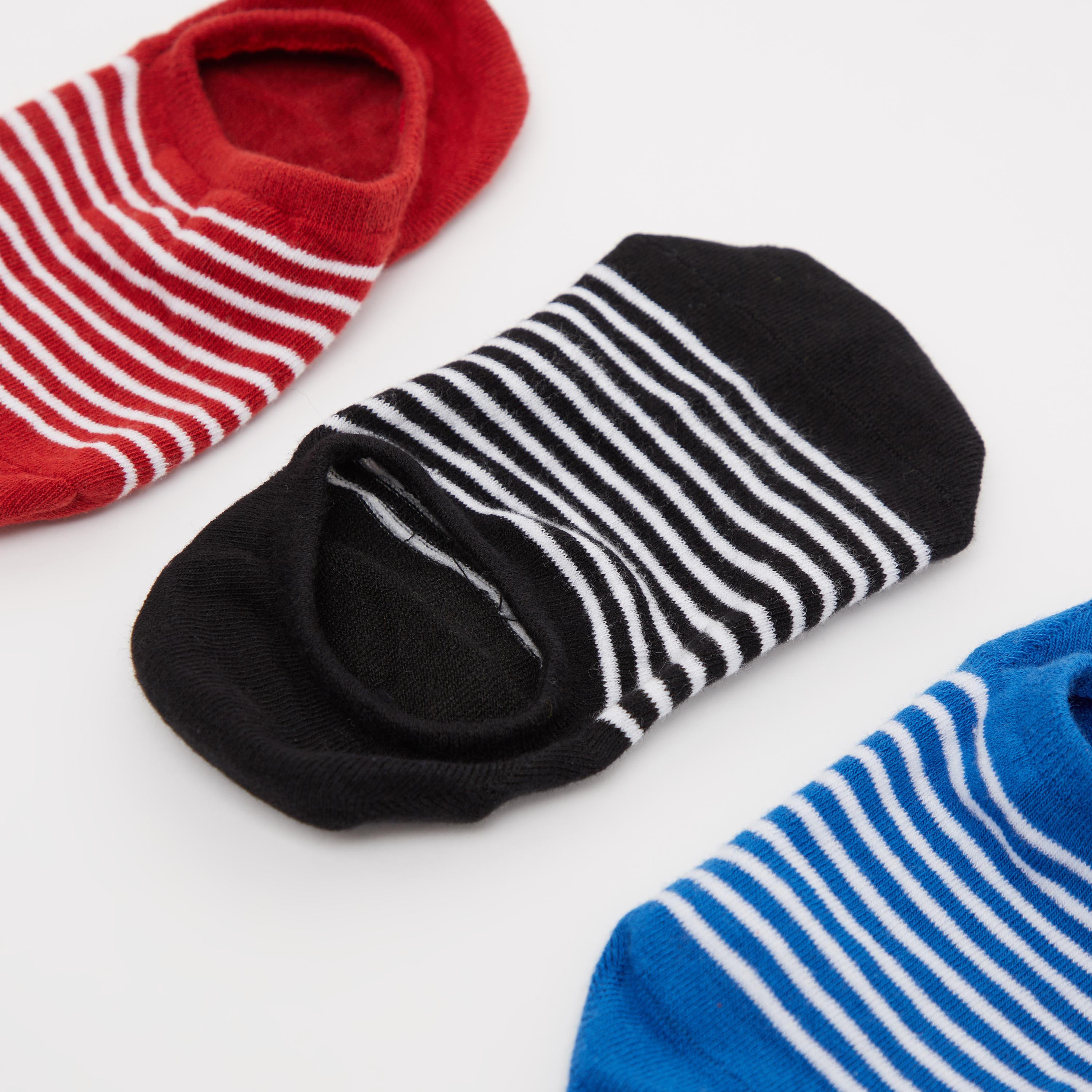 جوارب غير مرئية مخطّطة وبحواف مطّاطية - طقم من 3 أزواج-men-socks-image-3