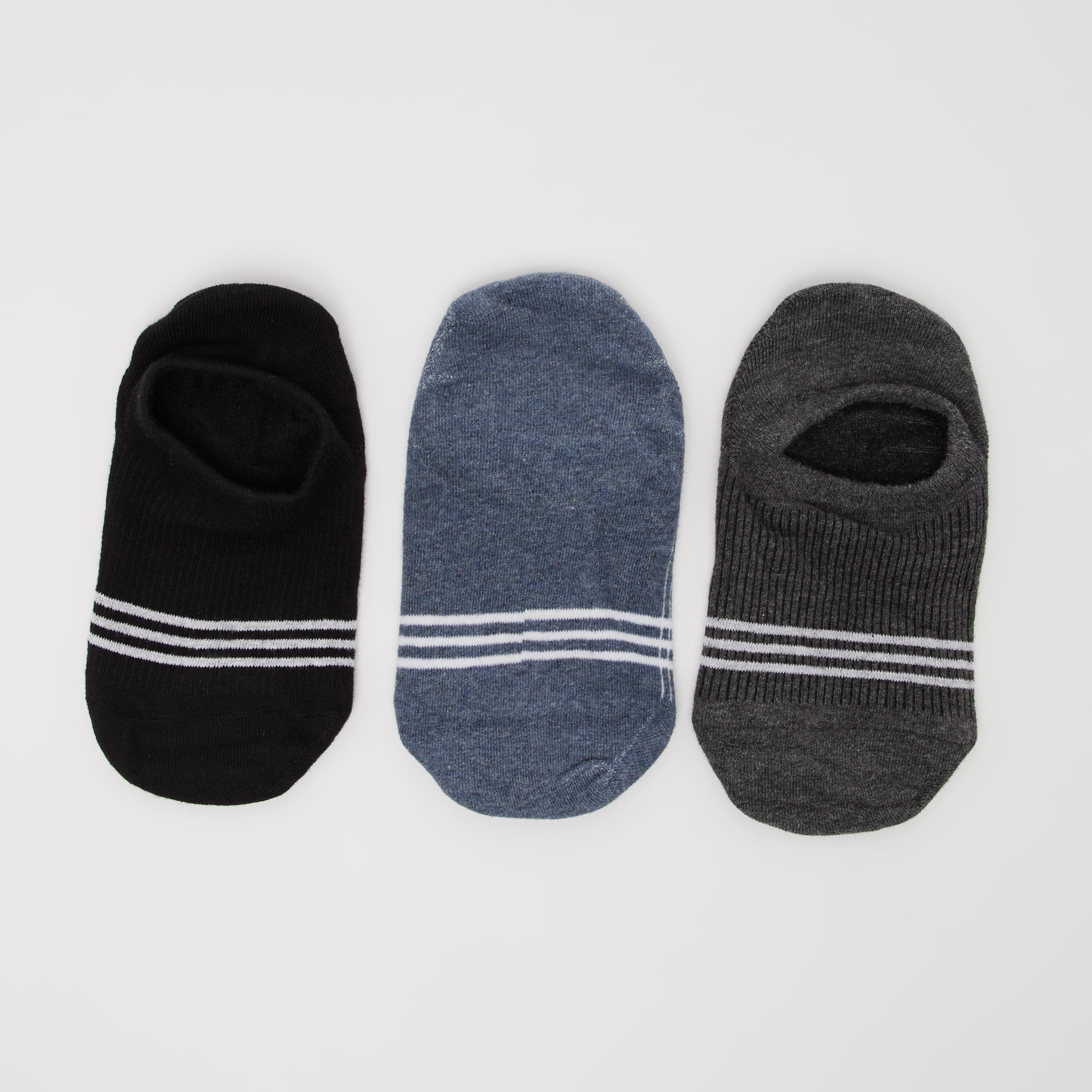 جوارب غير مرئية بارزة الملمس وبحواف مطّاطية - طقم من 3 أزواج-men-socks-image-3