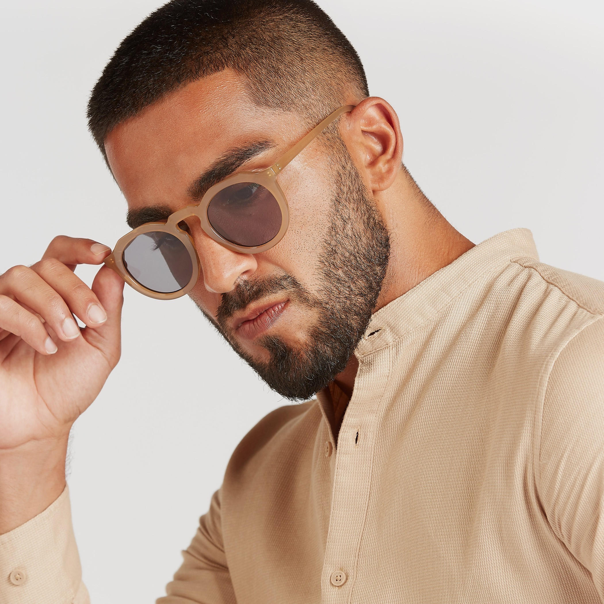 نظّارة شمسية مستديرة بإطار كامل ووسادات للأنف-men-sunglasses-image-2