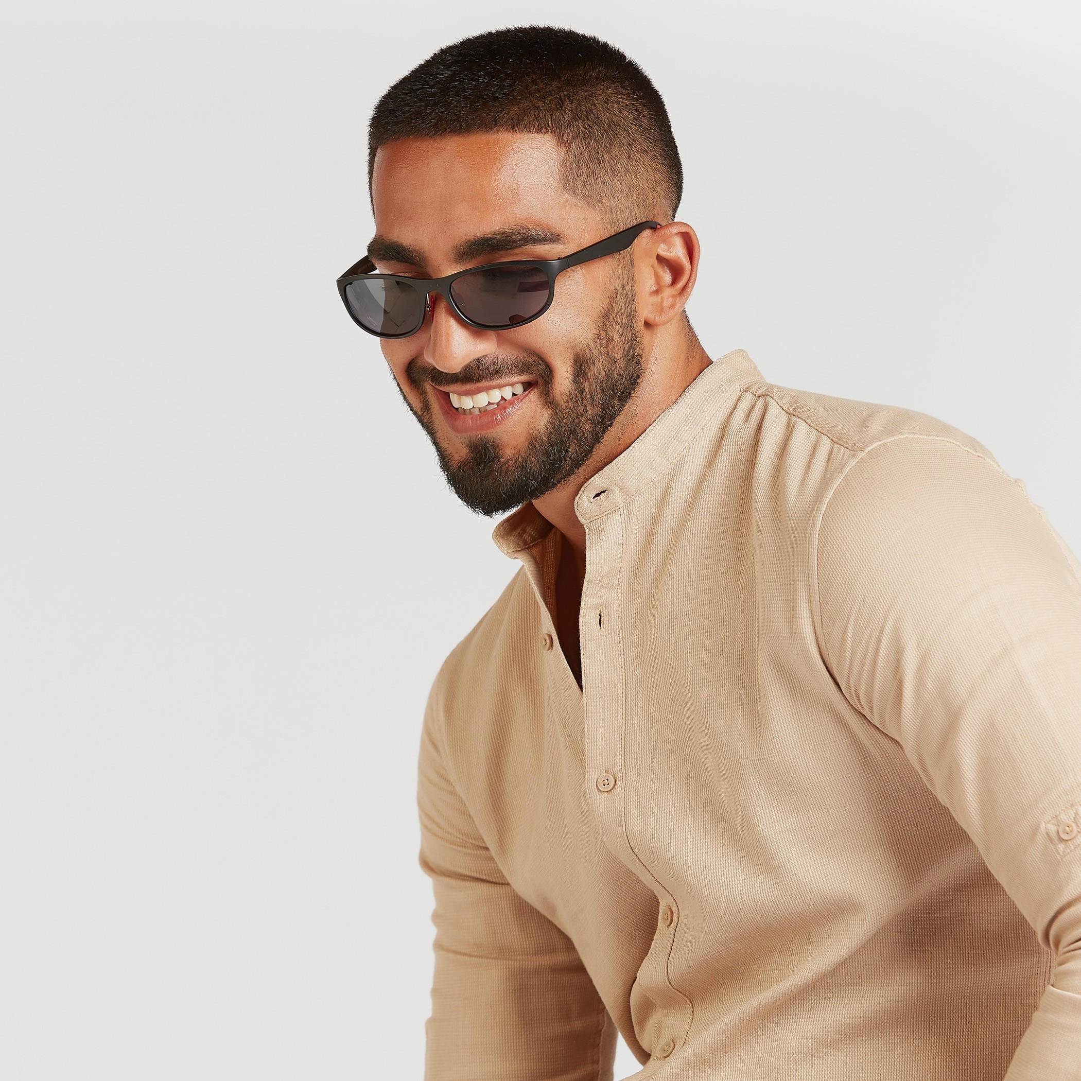 نظارة شمسية واي فيرار بإطار كامل ووسادات أنف-men-sunglasses-image-2