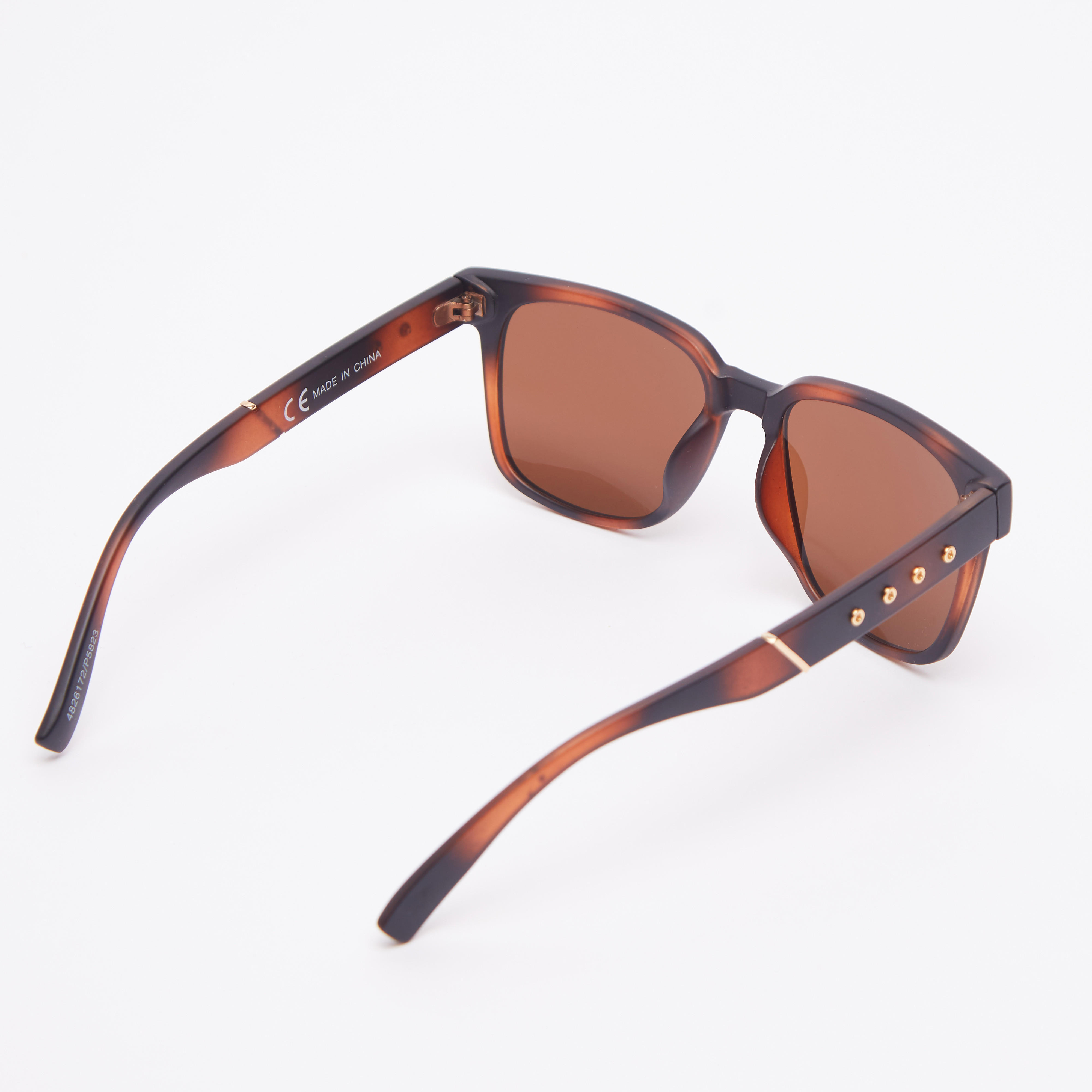 نظّارة شمسية واي فيرار بإطار كامل ووسادات أنف وطبعات وتفاصيل أحجار-men-sunglasses-image-5