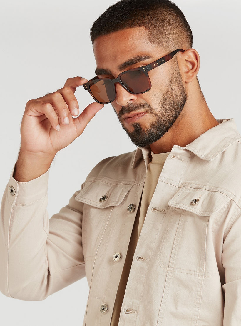 نظّارة شمسية واي فيرار بإطار كامل ووسادات أنف وطبعات وتفاصيل أحجار-men-sunglasses-image-2