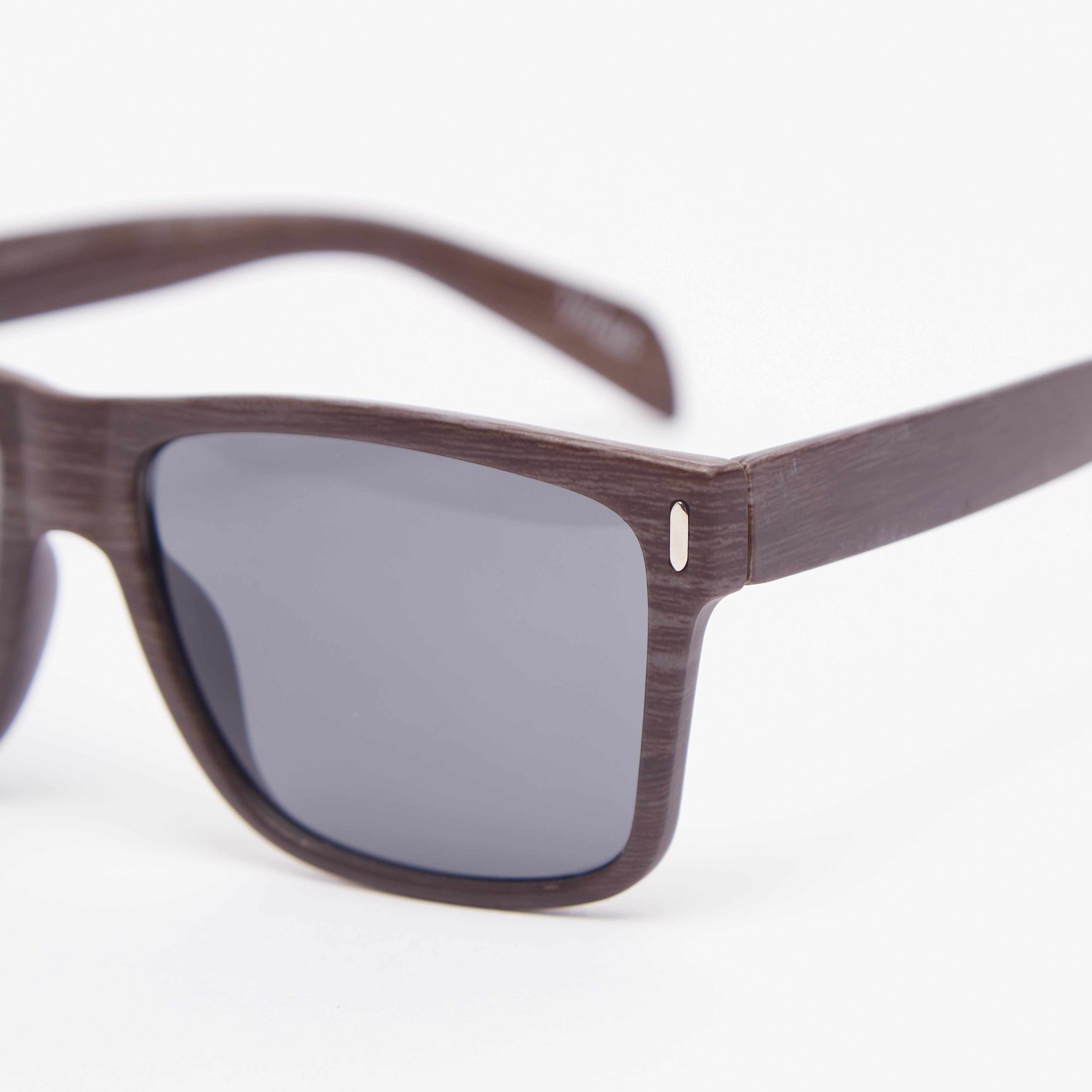نظّارة شمسية واي فيرار بإطار كامل ووسادات أنف وسنادات أذن عريضة-men-sunglasses-image-2
