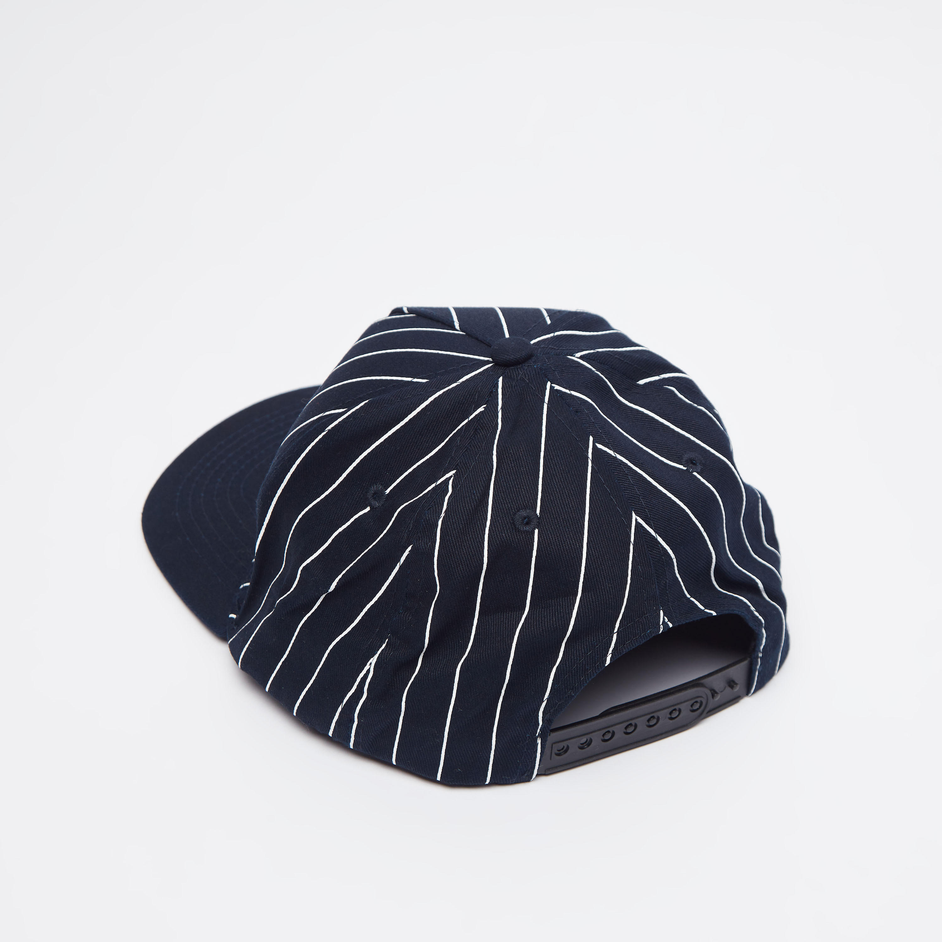 كاب مقلّمة بزر إغلاق كبّاس-men-caps-image-1