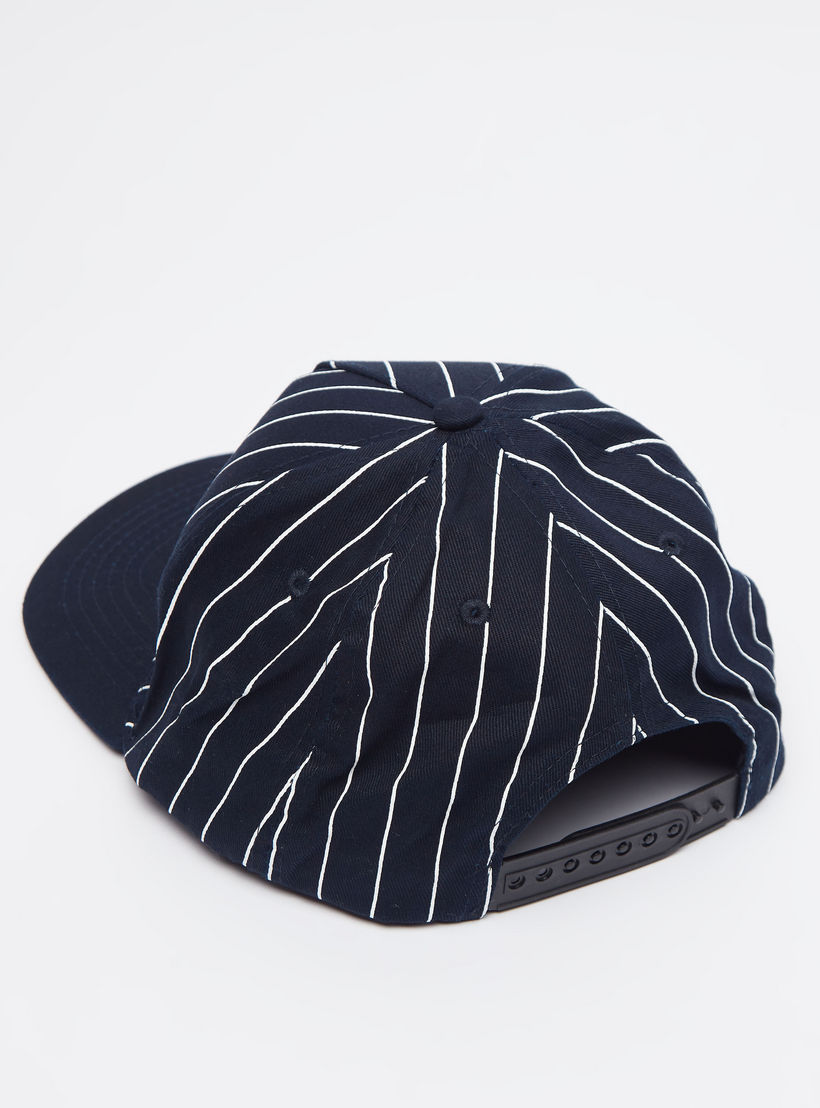 كاب مقلّمة بزر إغلاق كبّاس-men-caps-image-1