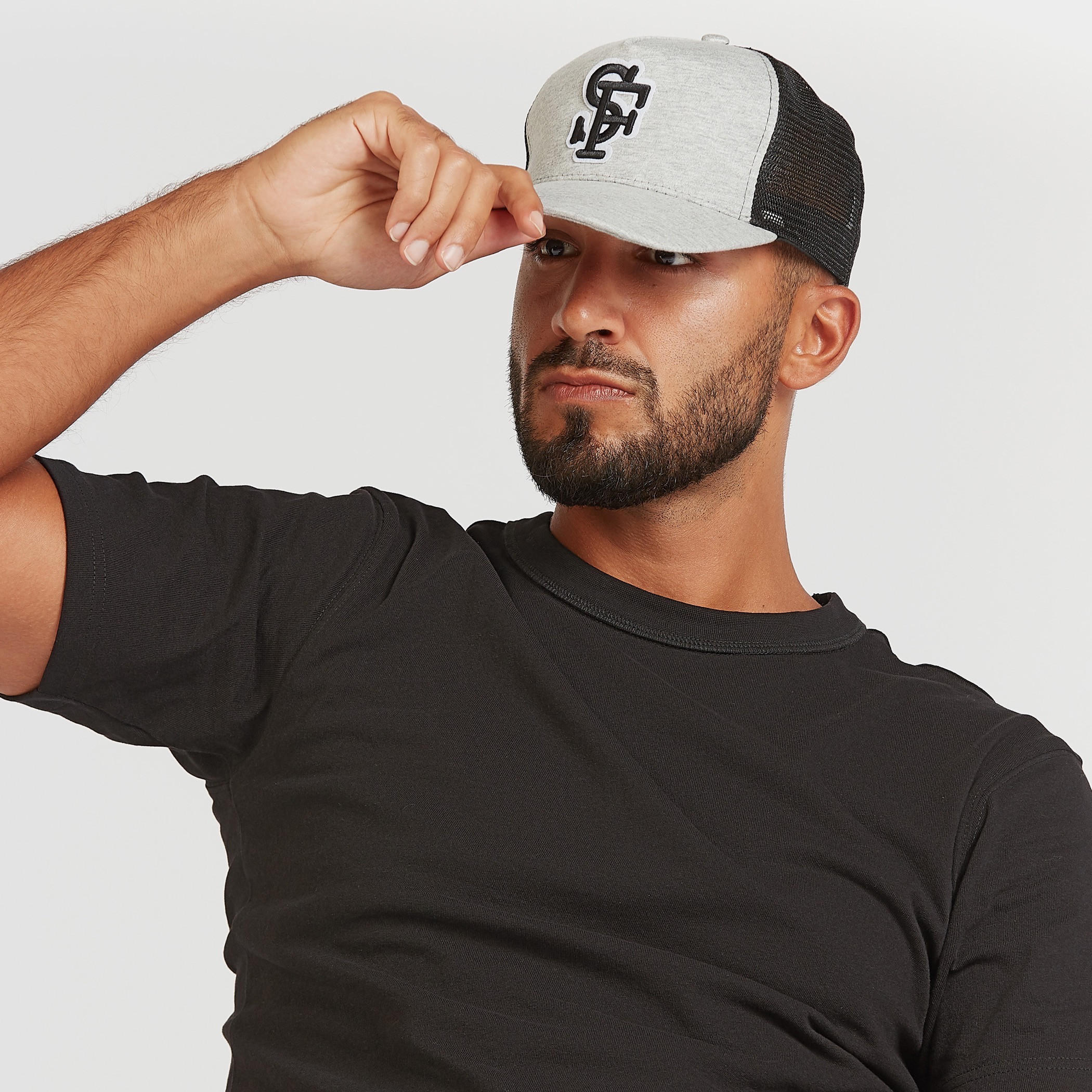 قبعة كاب بارزة المملس بزر إغلاق وتزيينات-men-caps-image-2